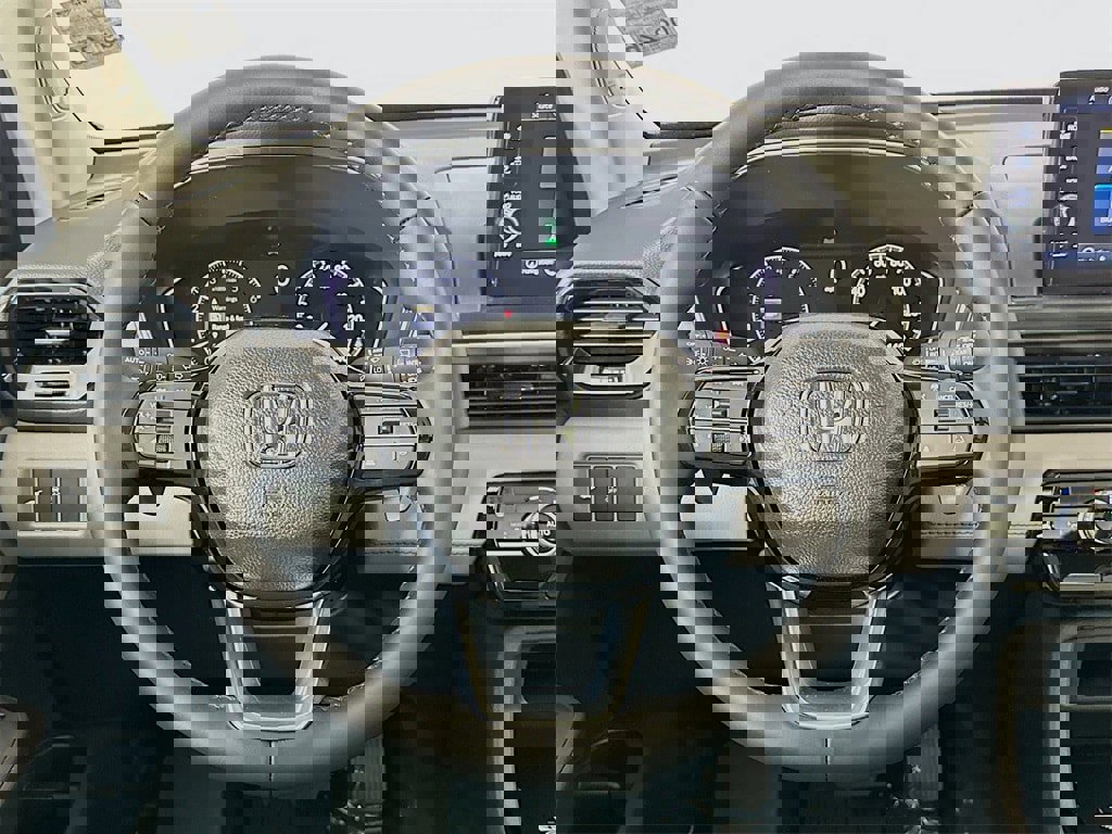 New 2025 Honda Pilot Touring image 18