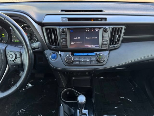 Used 2018 Toyota RAV4 Limited AWD/4WD image 2