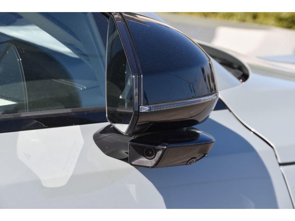 Used 2025 Volvo EX90 Ultra image 31