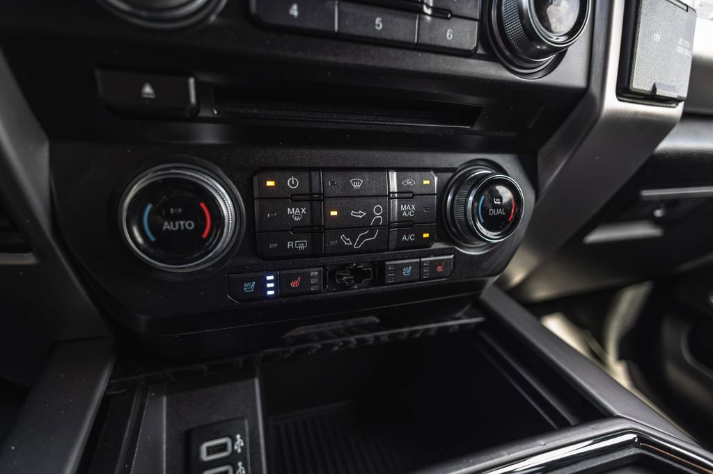 Used 2018 Ford F350 Platinum w/ Platinum Ultimate Package AWD/4WD image 20