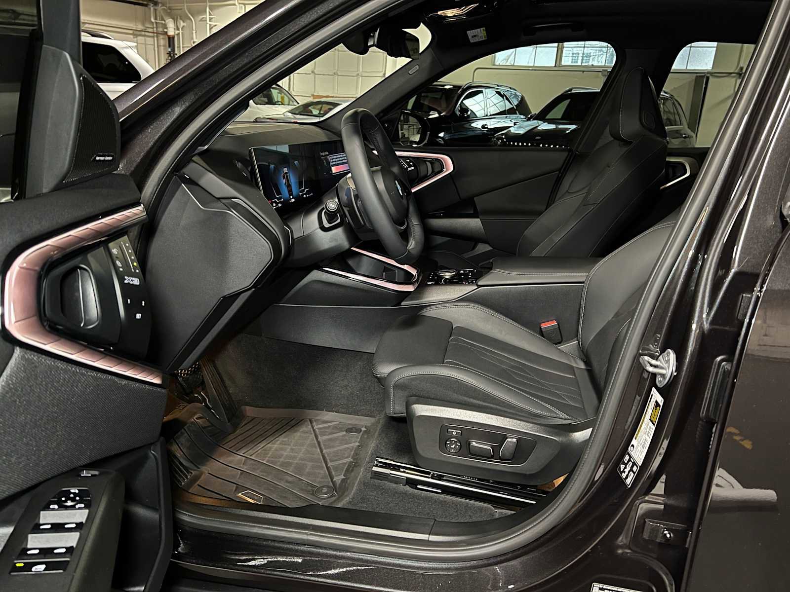 Used 2025 BMW X3 xDrive30i w/ Premium Package image 25