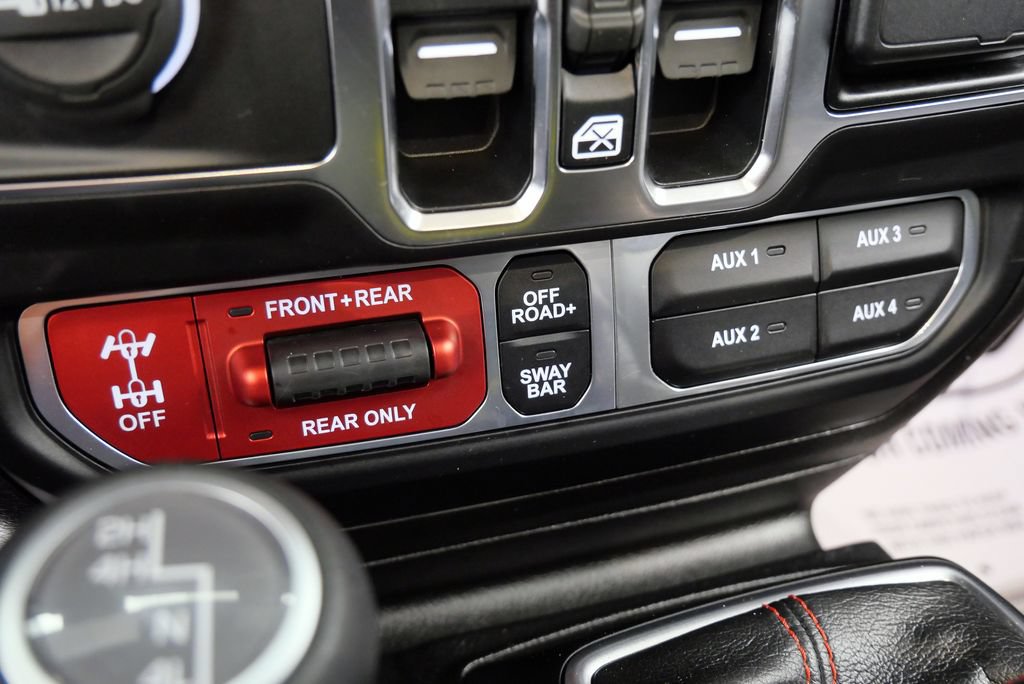 Used 2020 Jeep Gladiator Rubicon w/ Dual Top Group AWD/4WD image 27