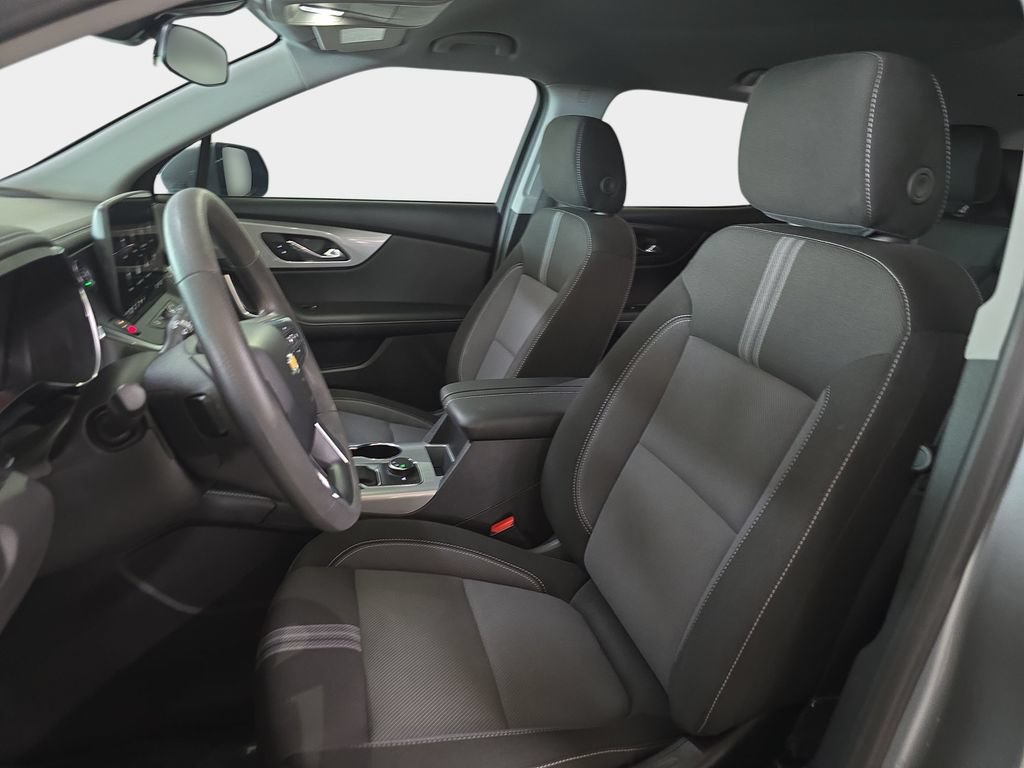 Used 2025 Chevrolet Blazer LT FWD image 17