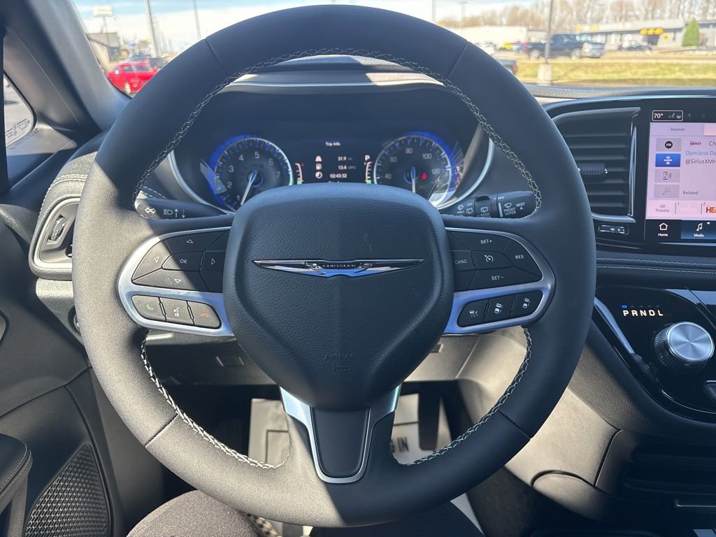 New 2025 Chrysler Pacifica Select image 23
