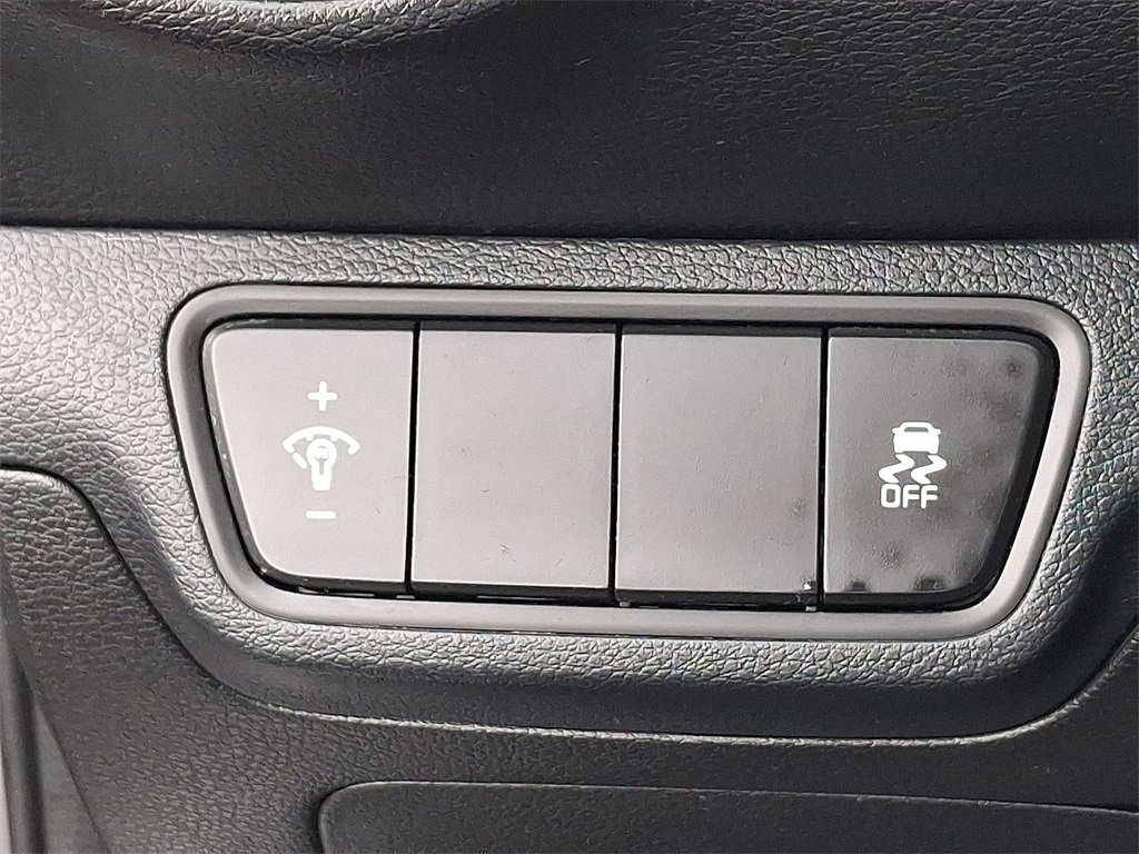 Used 2023 Kia Forte LXS image 25