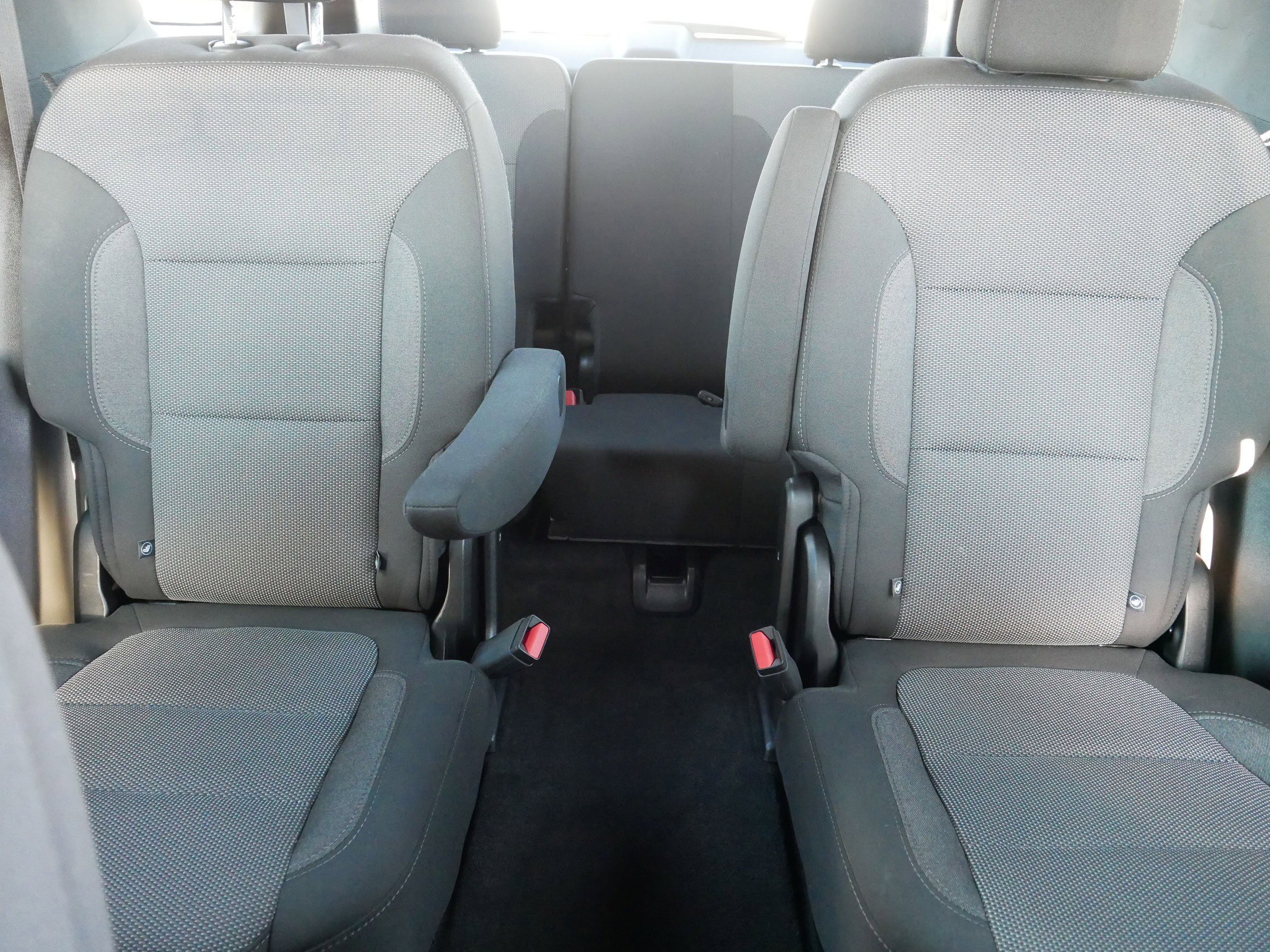 Used 2023 Chevrolet Traverse LT image 13