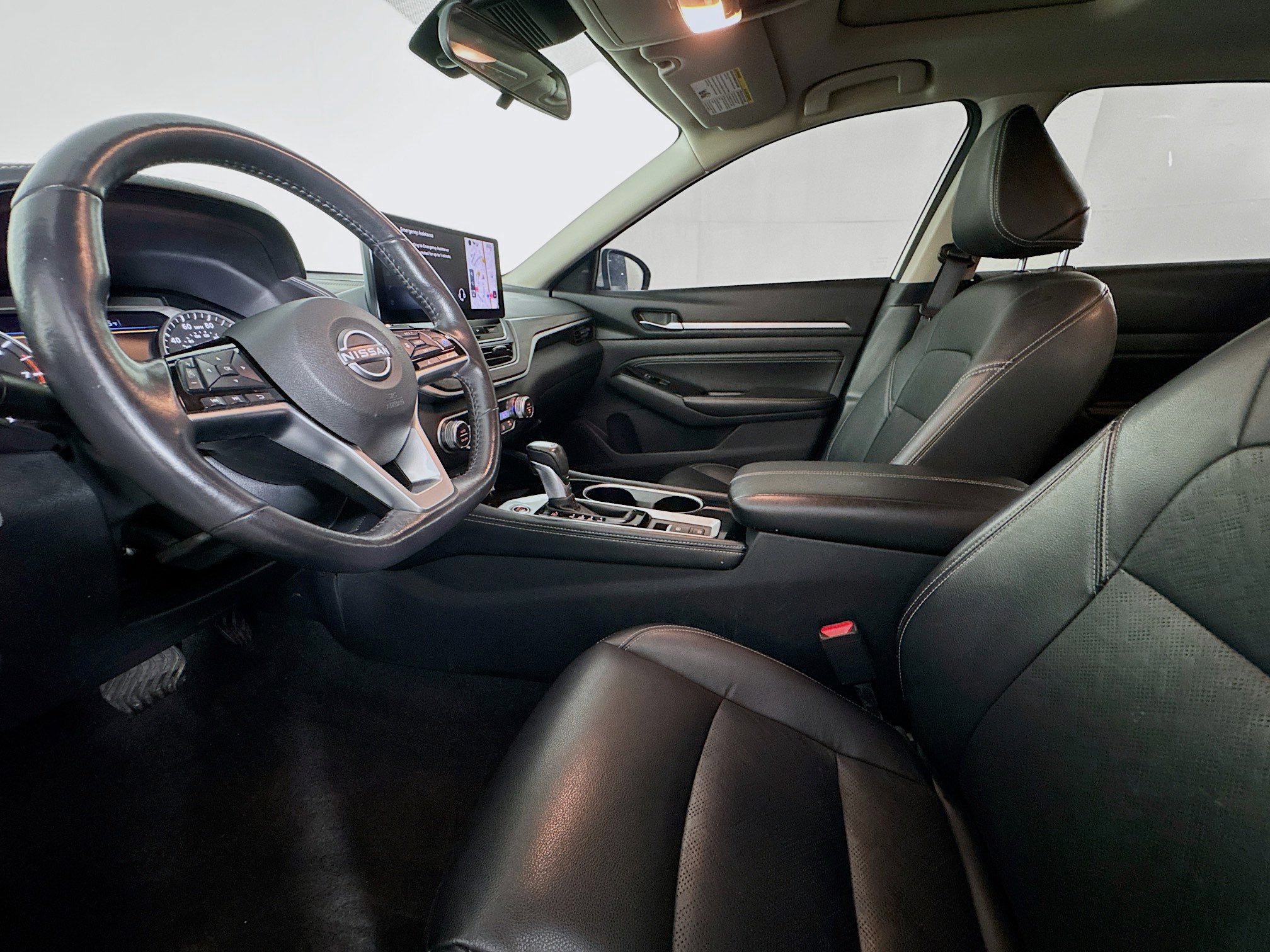 Used 2023 Nissan Altima 2.5 SL AWD/4WD image 21