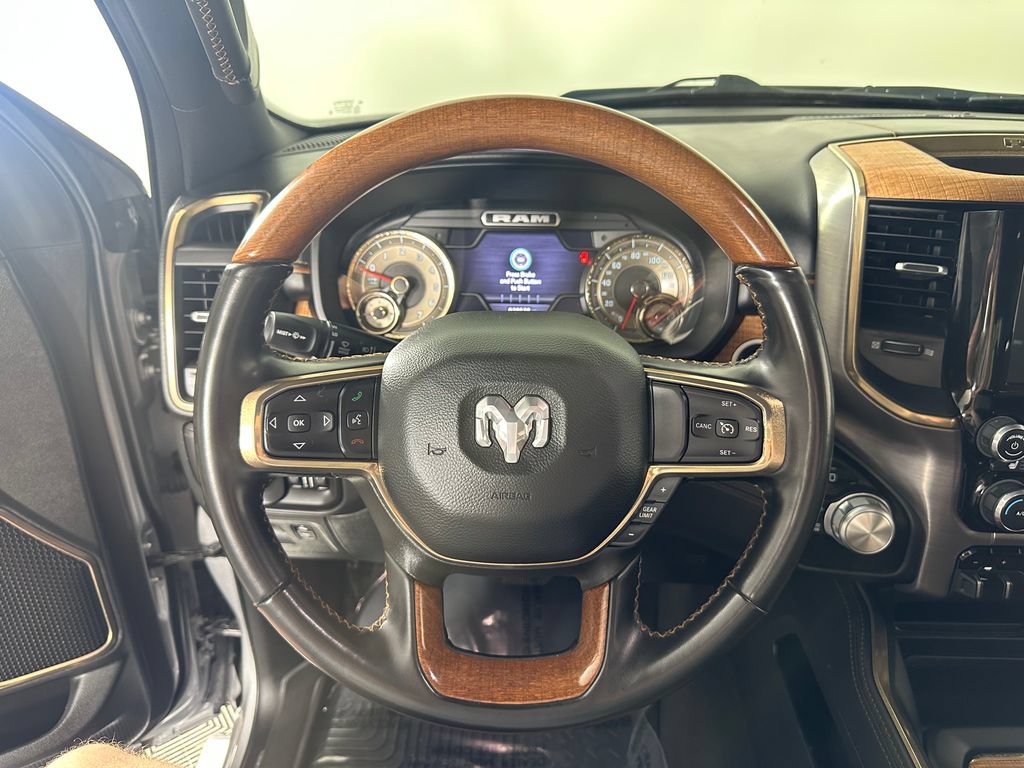Used 2022 RAM 1500 Limited w/ Body Color Bumper Group AWD/4WD image 26