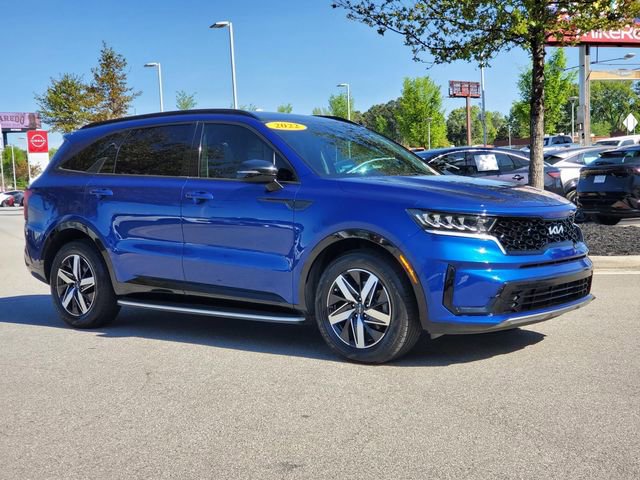 Used 2022 Kia Sorento S w/ Panoramic Sunroof Package image 1