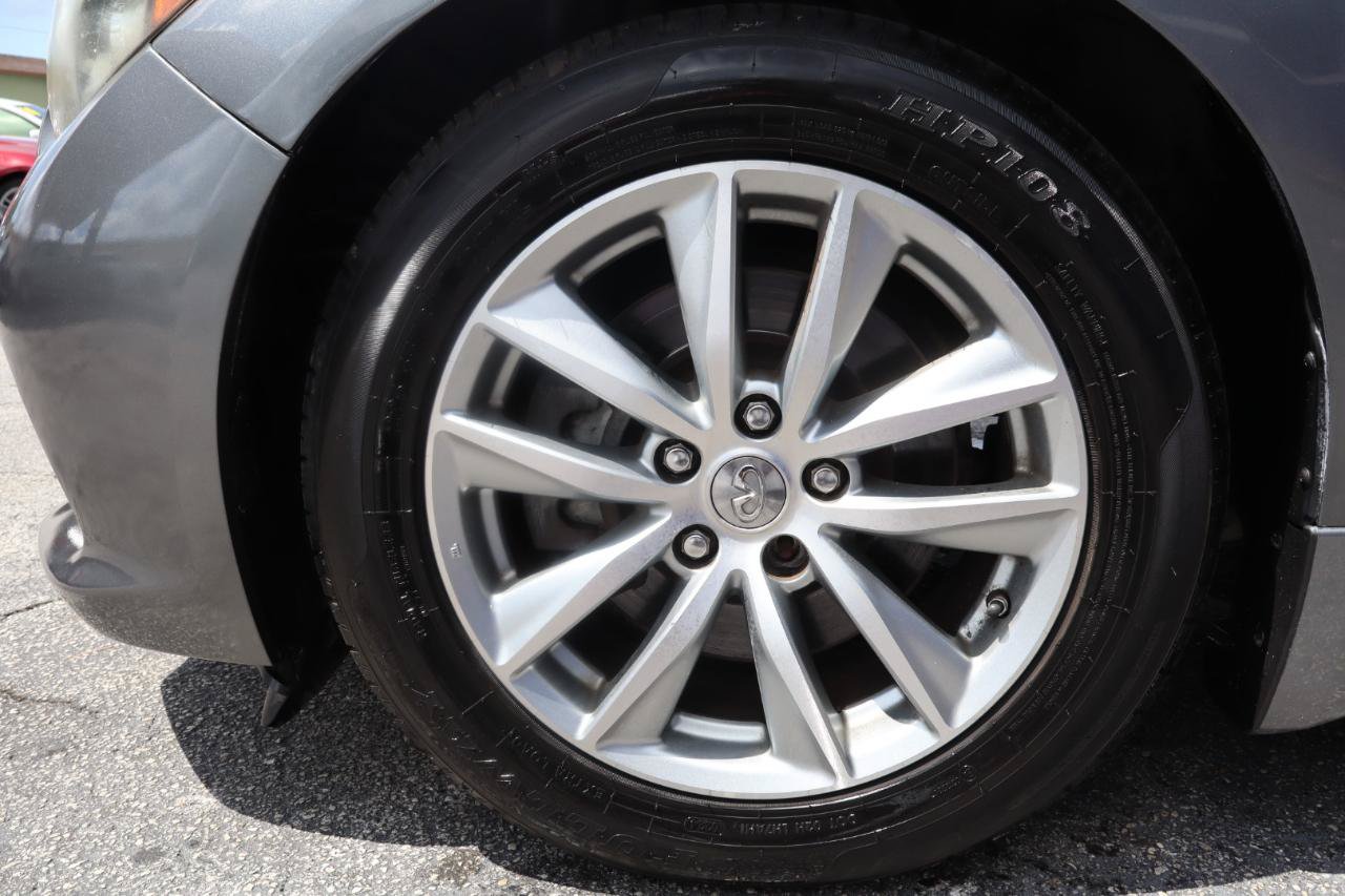 Used 2016 INFINITI Q50 3.0t Premium w/ 3.0T Premium Plus Package RWD image 30