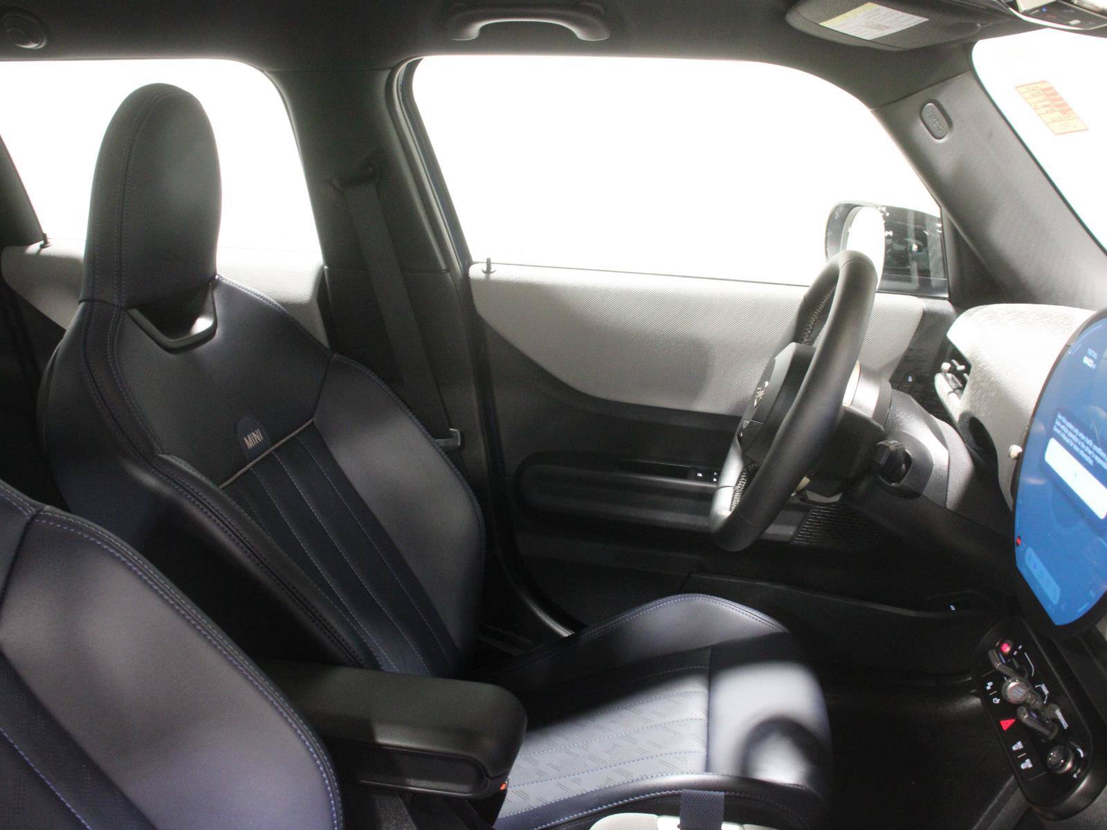 Certified 2026 MINI Cooper S FWD image 28