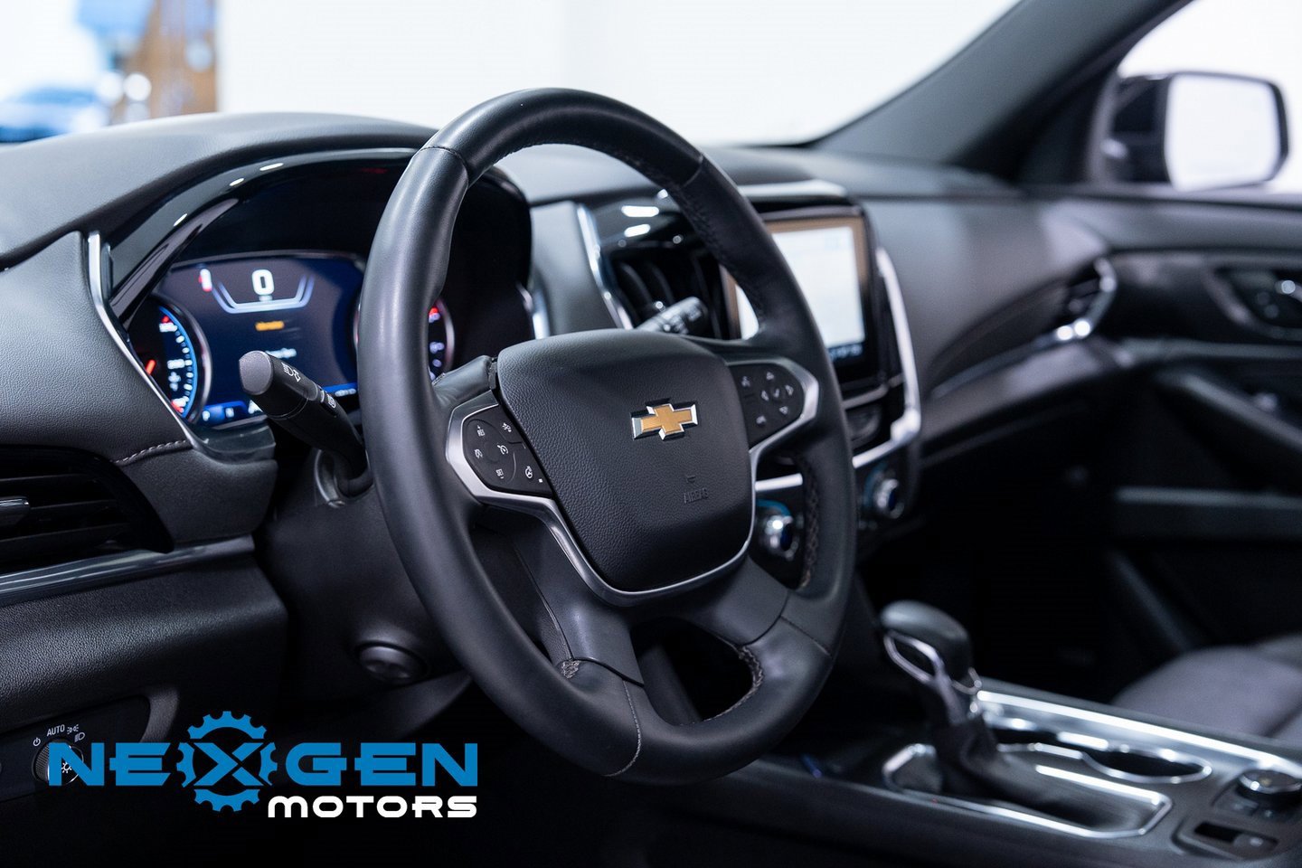 Used 2023 Chevrolet Traverse High Country image 22