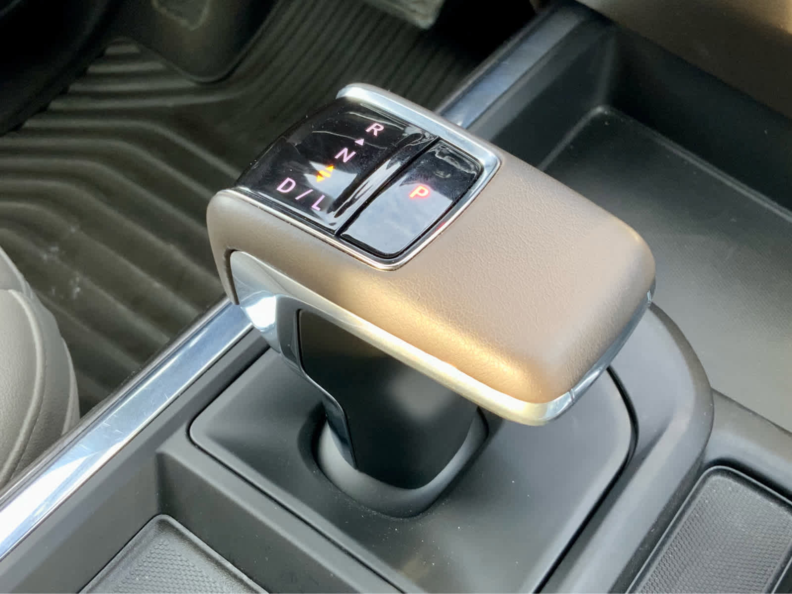 Used 2022 Chevrolet Silverado 1500 LTZ w/ LTZ Premium Package image 54