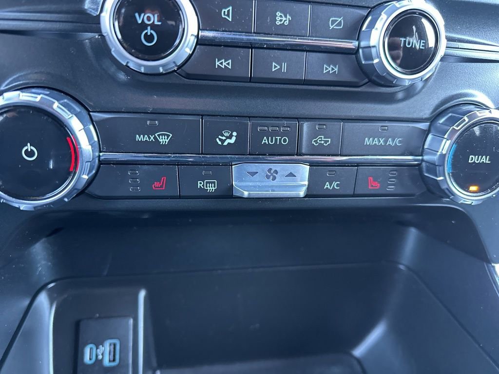 Used 2022 Ford F150 XLT w/ Equipment Group 302A High AWD/4WD image 24