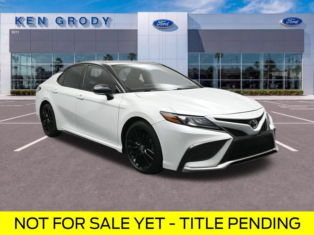 Used 2021 Toyota Camry XSE w/ Navigation Package FWD image 1