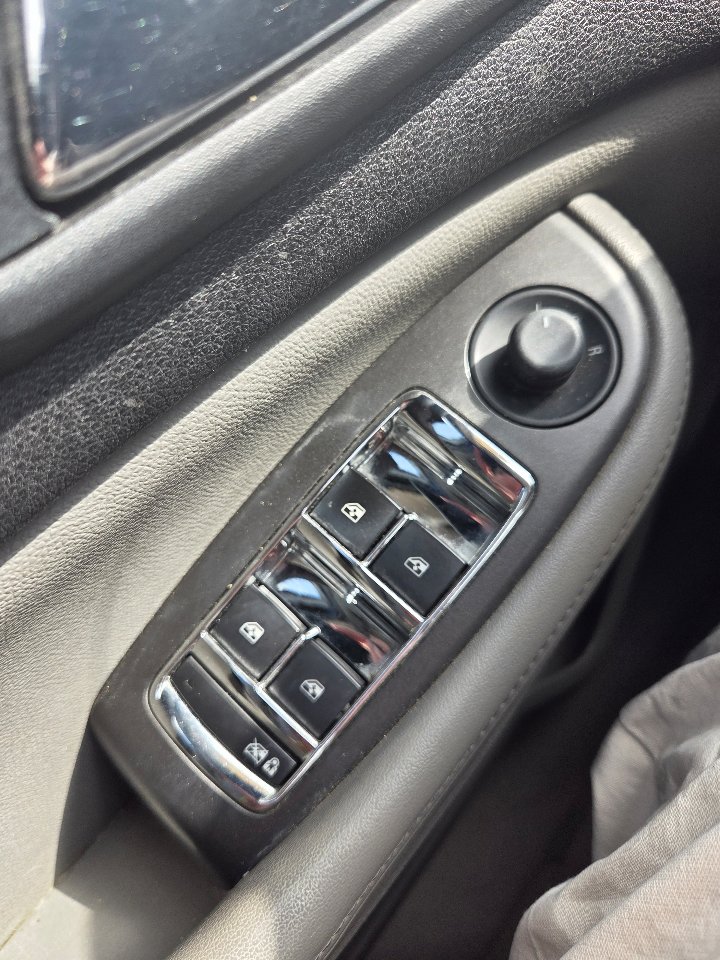 Used 2013 Chevrolet Malibu LS w/ Protection Package image 21