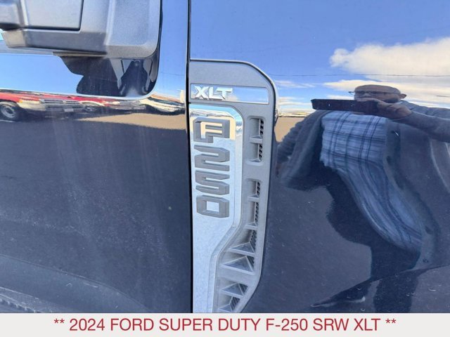 Used 2024 Ford F250 XLT w/ Snow Plow Prep Package image 9