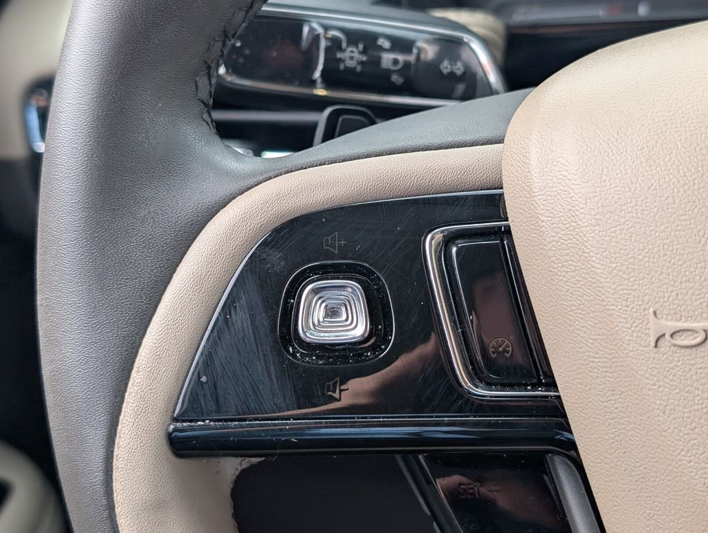 Used 2022 Lincoln Corsair FWD image 25