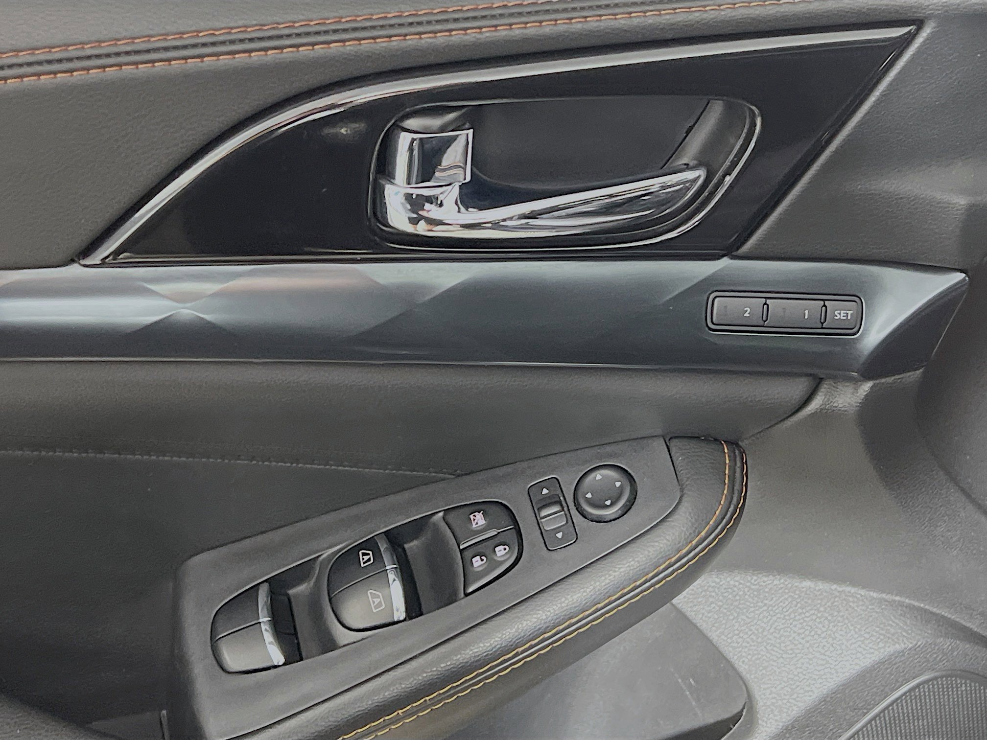 Used 2019 Nissan Maxima SR w/ Premium Package image 17