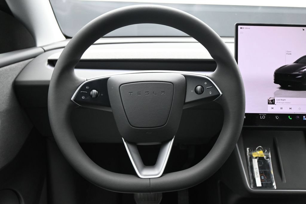 Used 2026 Tesla Model Y AWD image 14