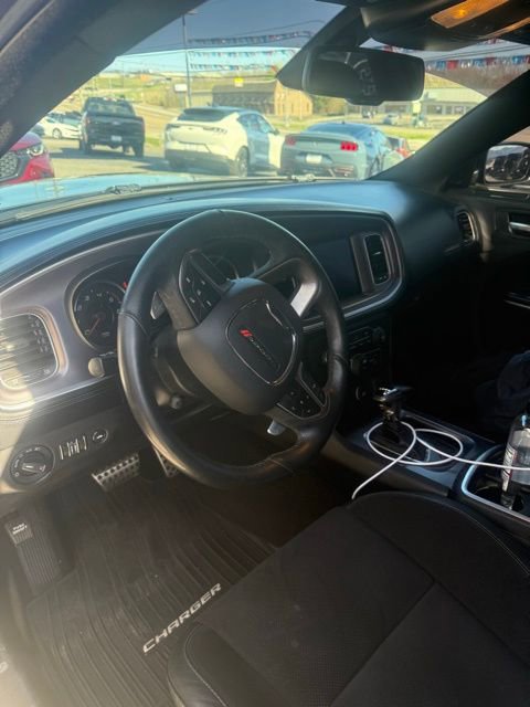 Used 2019 Dodge Charger Scat Pack w/ Plus Group image 3