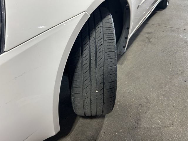 Used 2007 Pontiac G6 GT FWD image 11