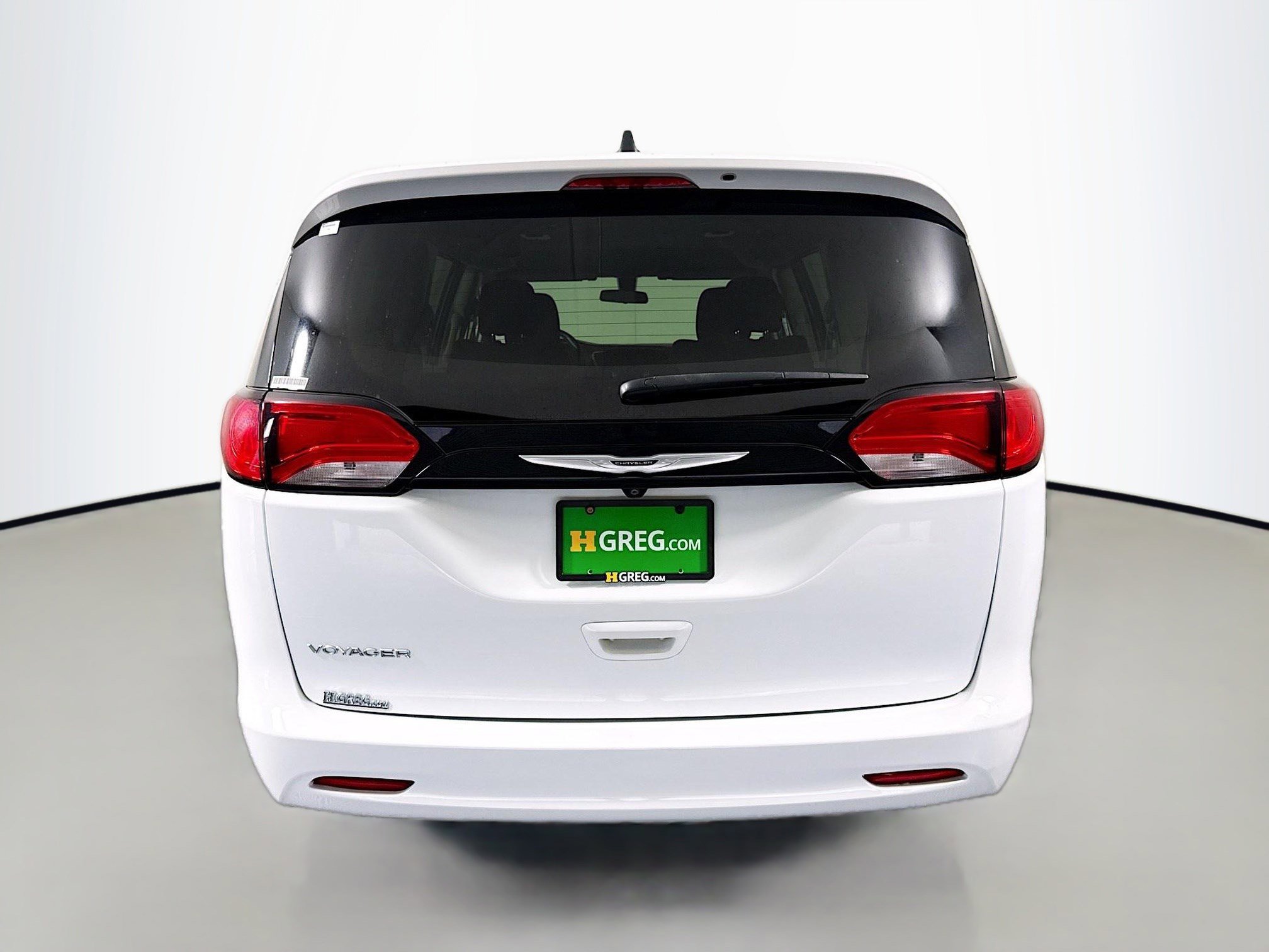 Used 2022 Chrysler Voyager LX FWD image 8