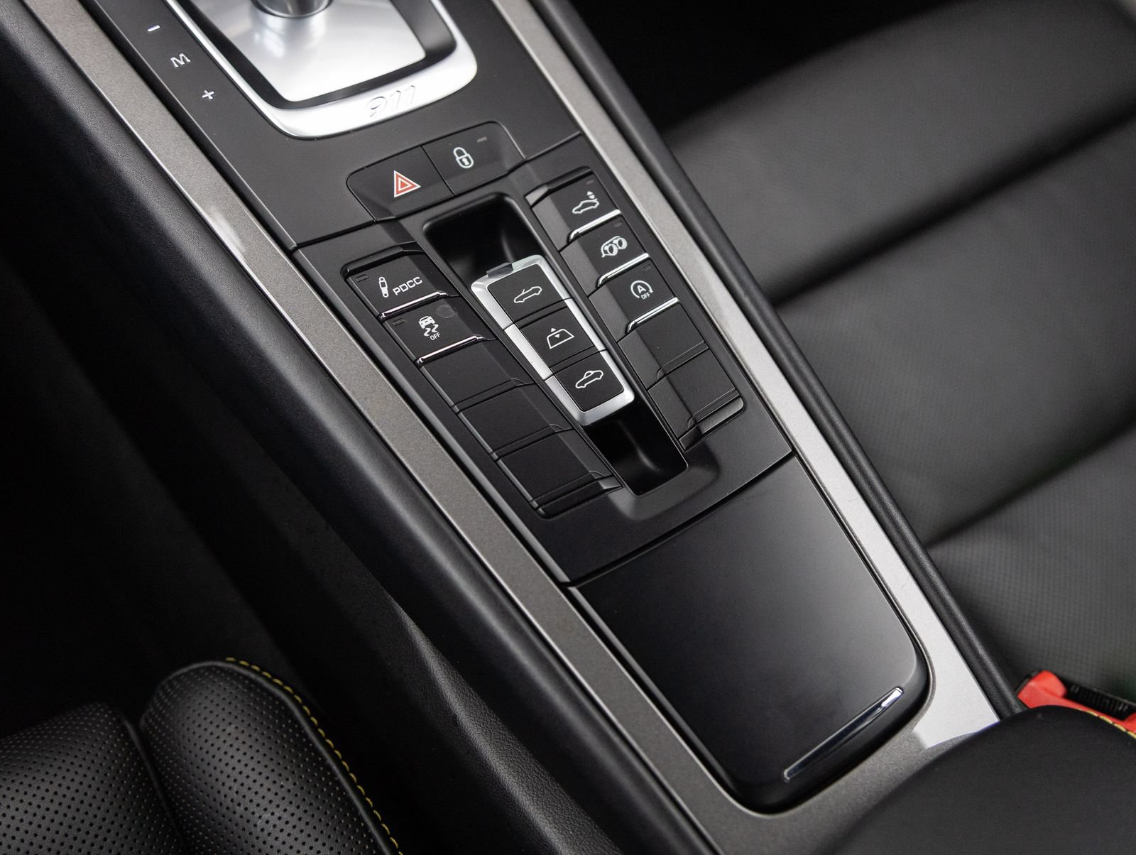 Certified 2018 Porsche 911 Carrera 4S AWD/4WD image 31