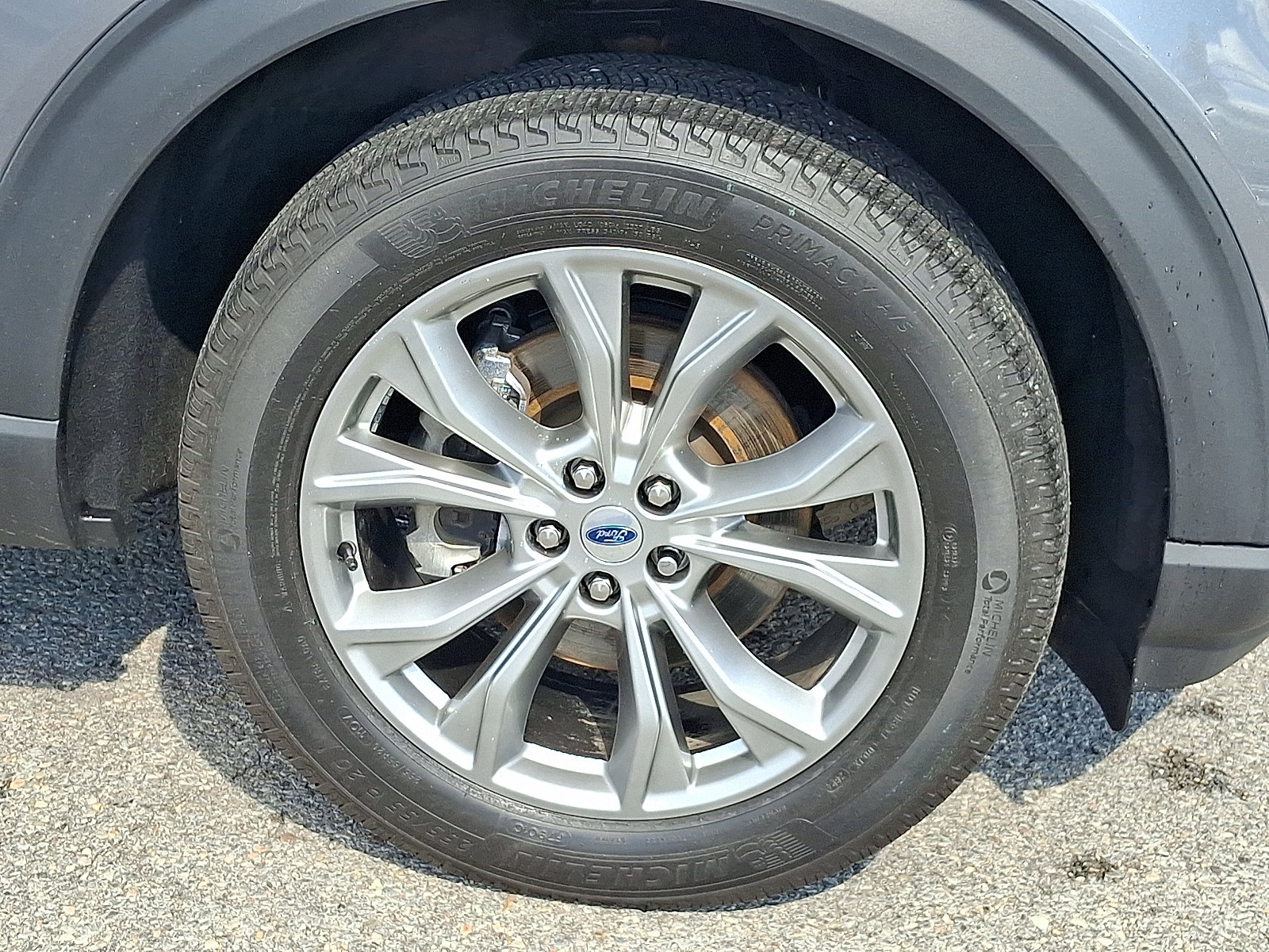 Used 2024 Ford Explorer XLT w/ Equipment Group 202A AWD/4WD image 8