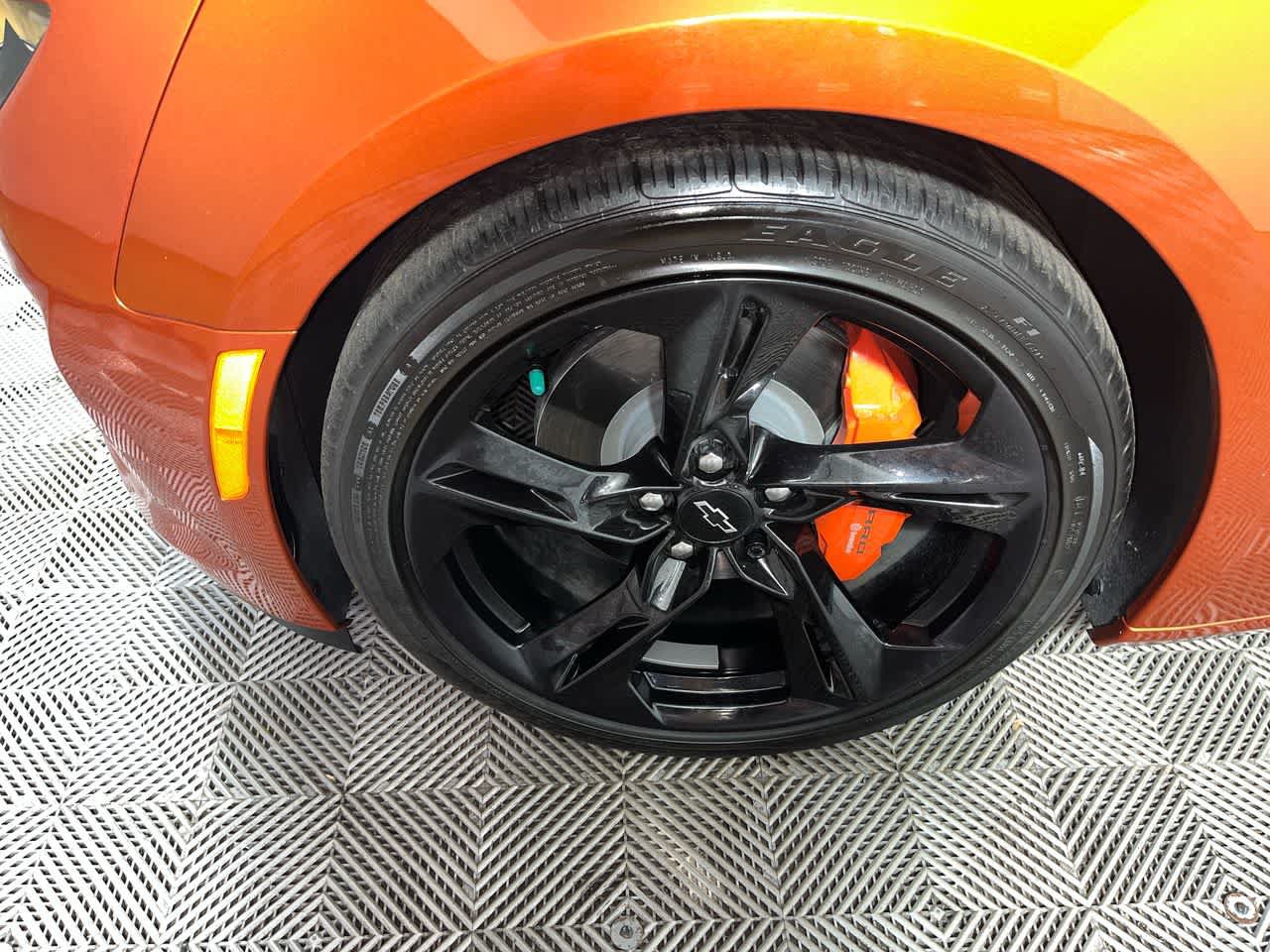 Used 2022 Chevrolet Camaro LT w/ Technology Package RWD image 10