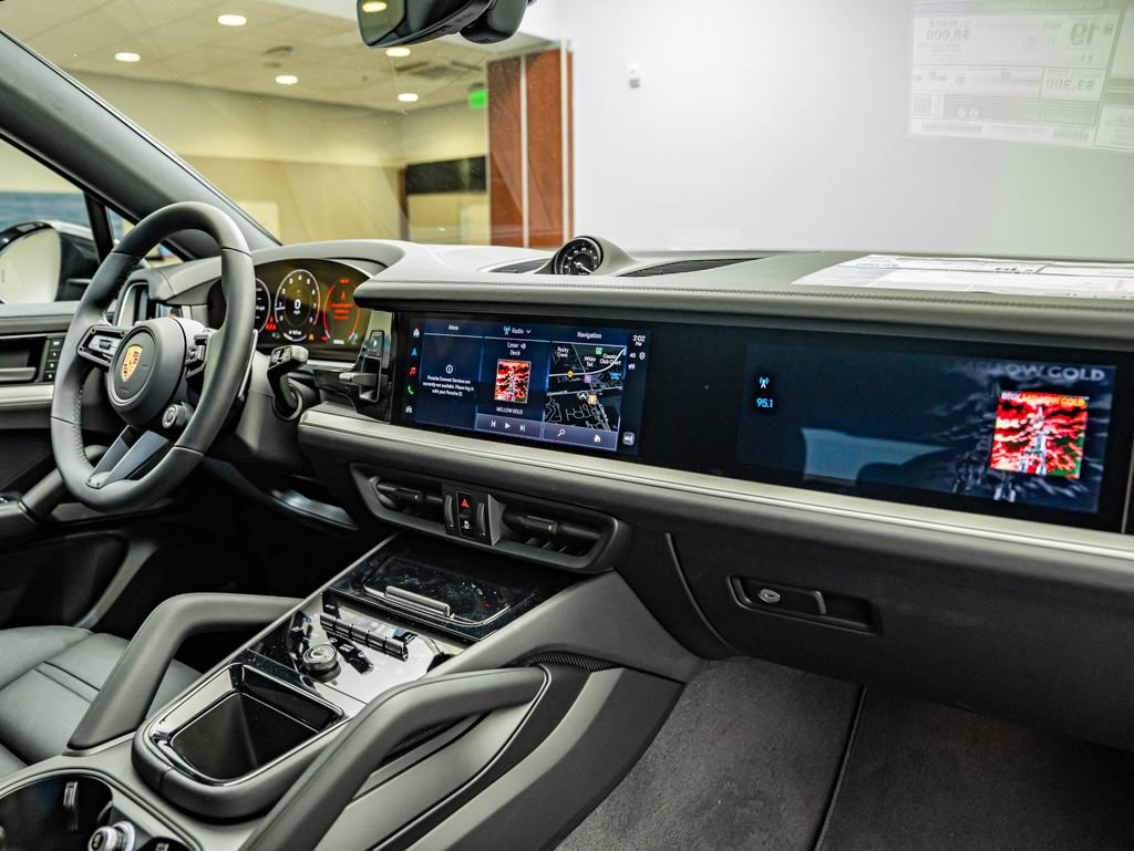 New 2026 Porsche Cayenne Coupe AWD/4WD image 45
