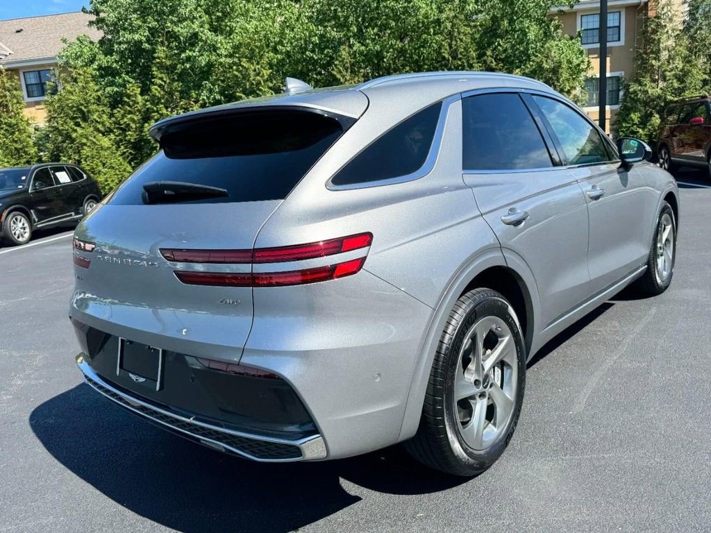 Used 2026 Genesis GV70 2.5T Advanced AWD/4WD image 3