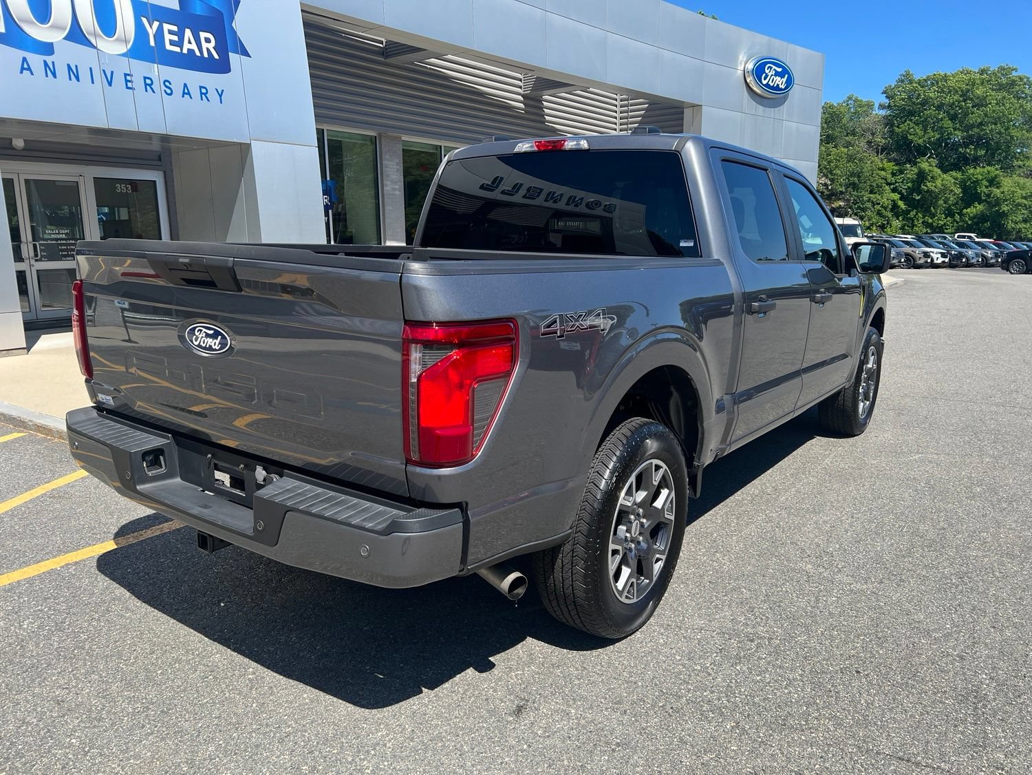 Used 2024 Ford F150 STX AWD/4WD image 5