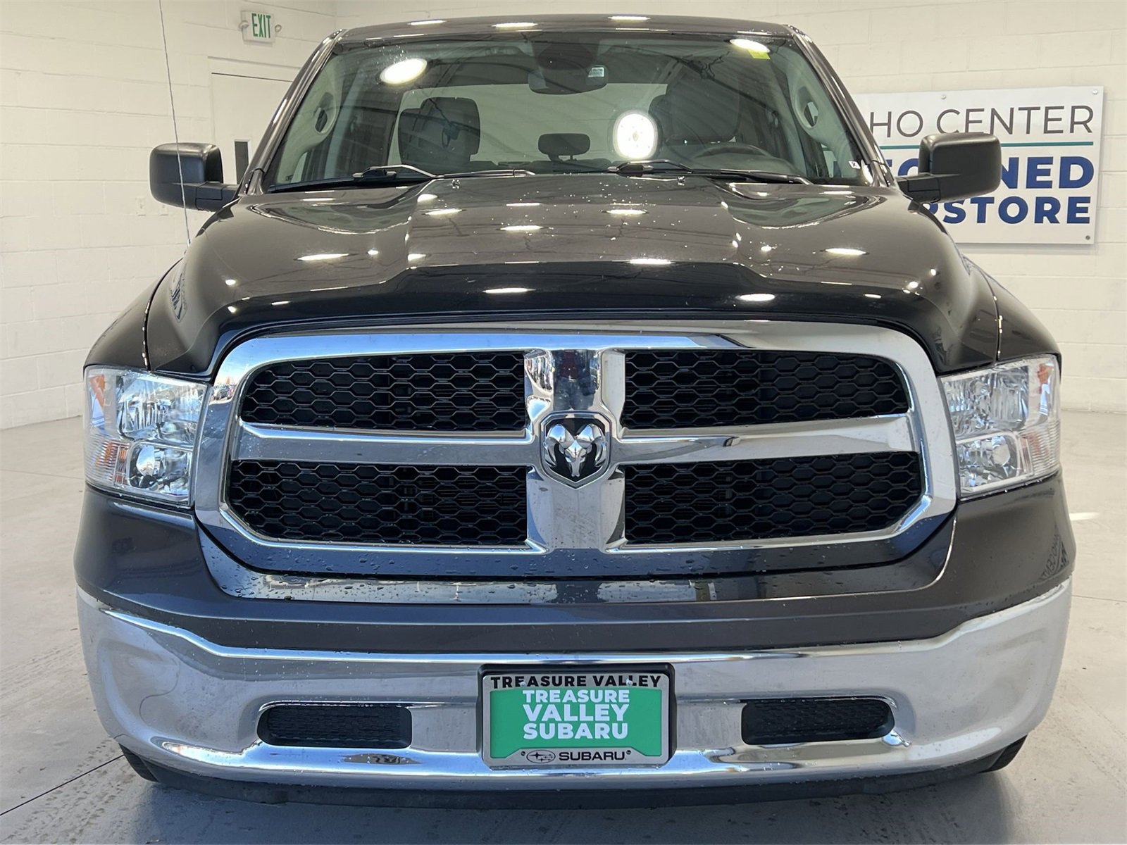 Used 2023 RAM 1500 Classic SLT image 3