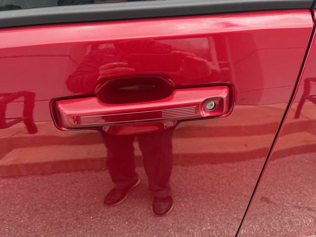 New 2026 Ford Maverick Lariat w/ Black Appearance Package image 9