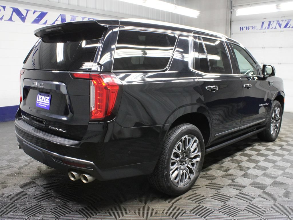 Used 2023 GMC Yukon Denali Ultimate AWD/4WD image 6