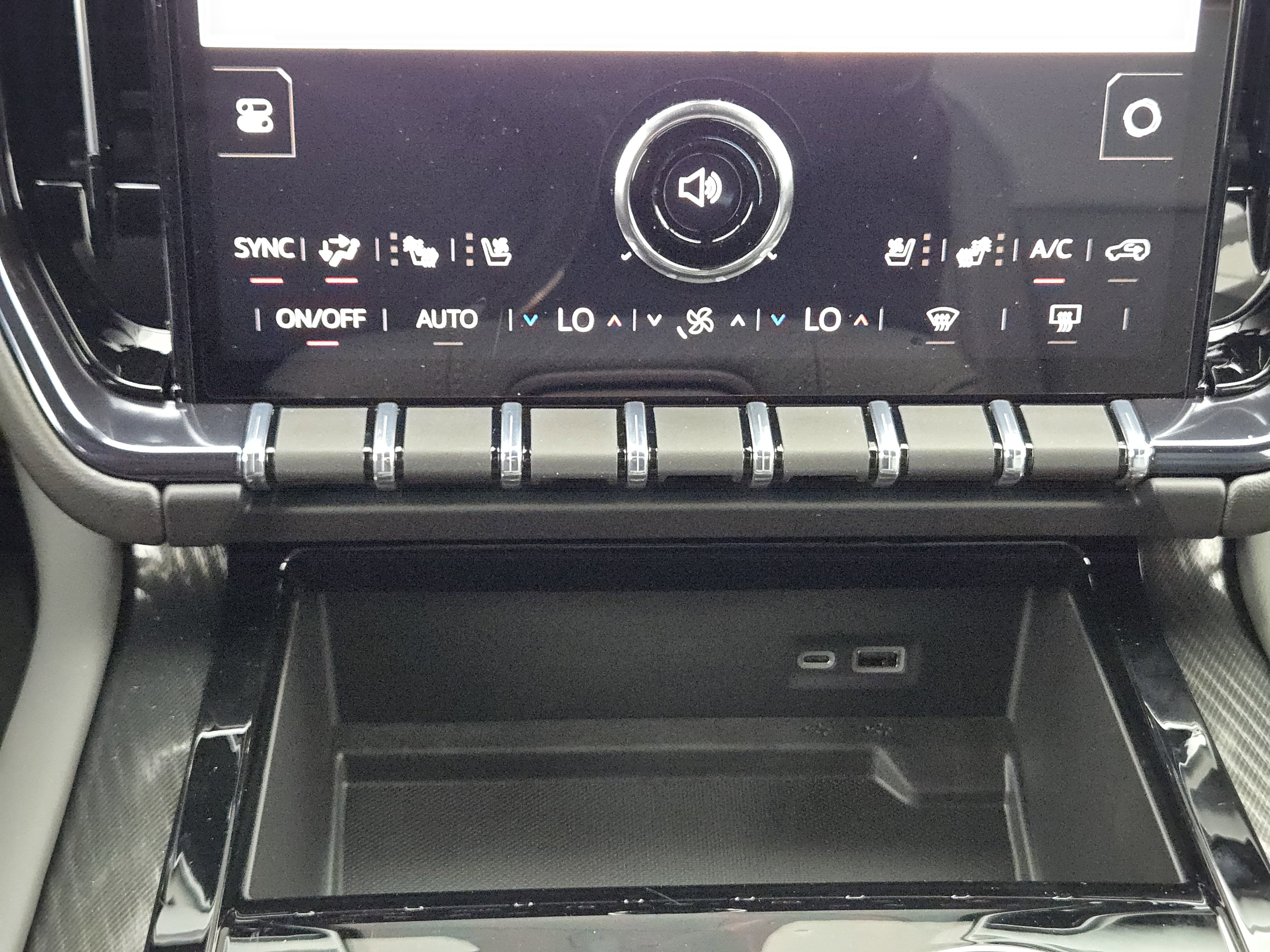 New 2026 GMC Yukon AT4 w/ AT4 Premium Package image 15