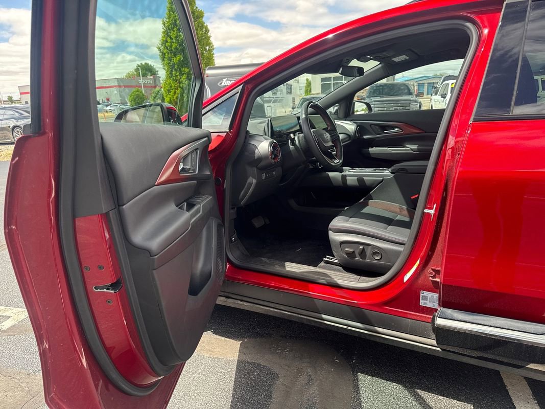 Used 2024 Chevrolet Equinox EV RS w/ Active Safety Package 3 FWD image 59