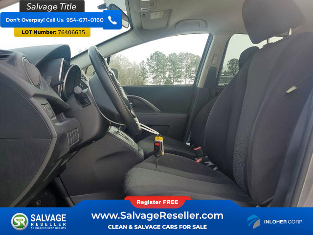 Used 2012 MAZDA MAZDA5 Sport image 5