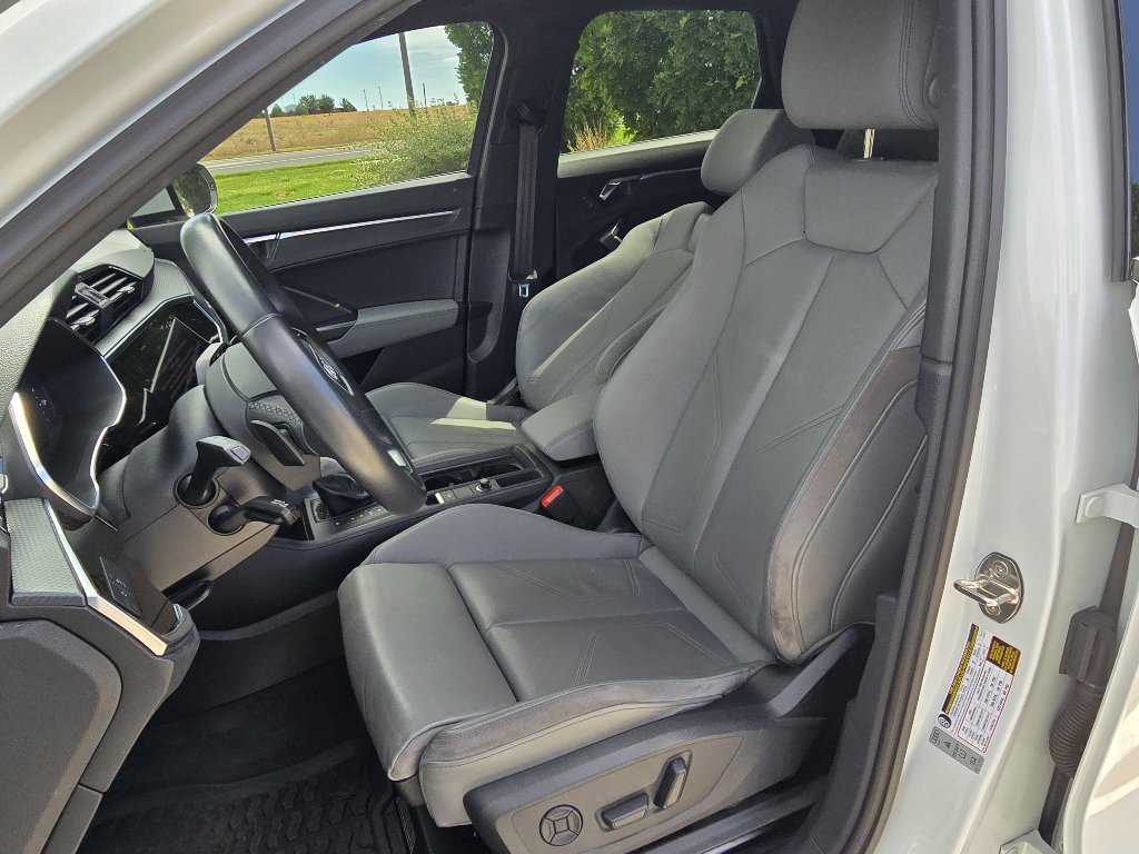Used 2022 Audi Q3 2.0T Premium Plus AWD/4WD image 13