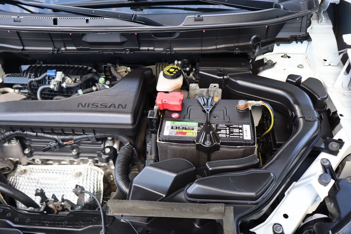 Used 2015 Nissan Rogue S AWD/4WD image 40