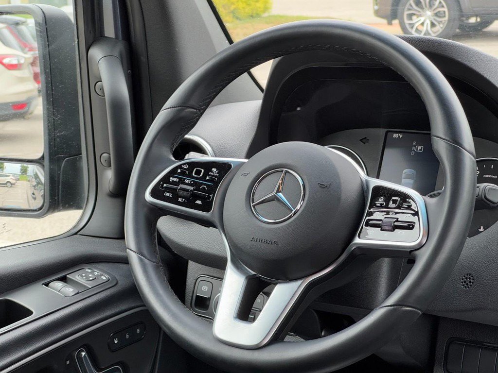 Used 2024 Mercedes-Benz Sprinter 2500 image 18