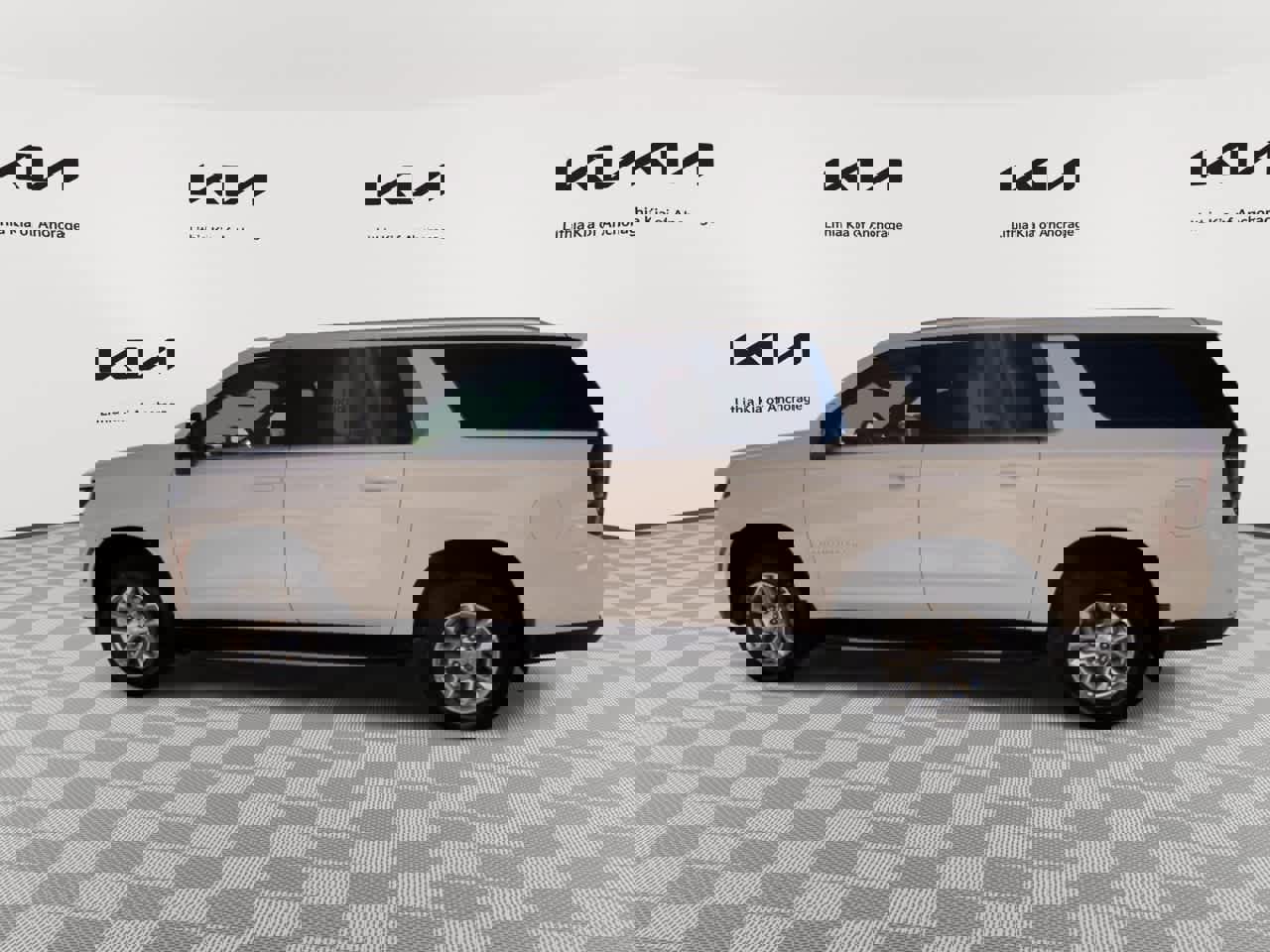 Used 2025 Chevrolet Suburban LS w/ Max Trailering Package image 6