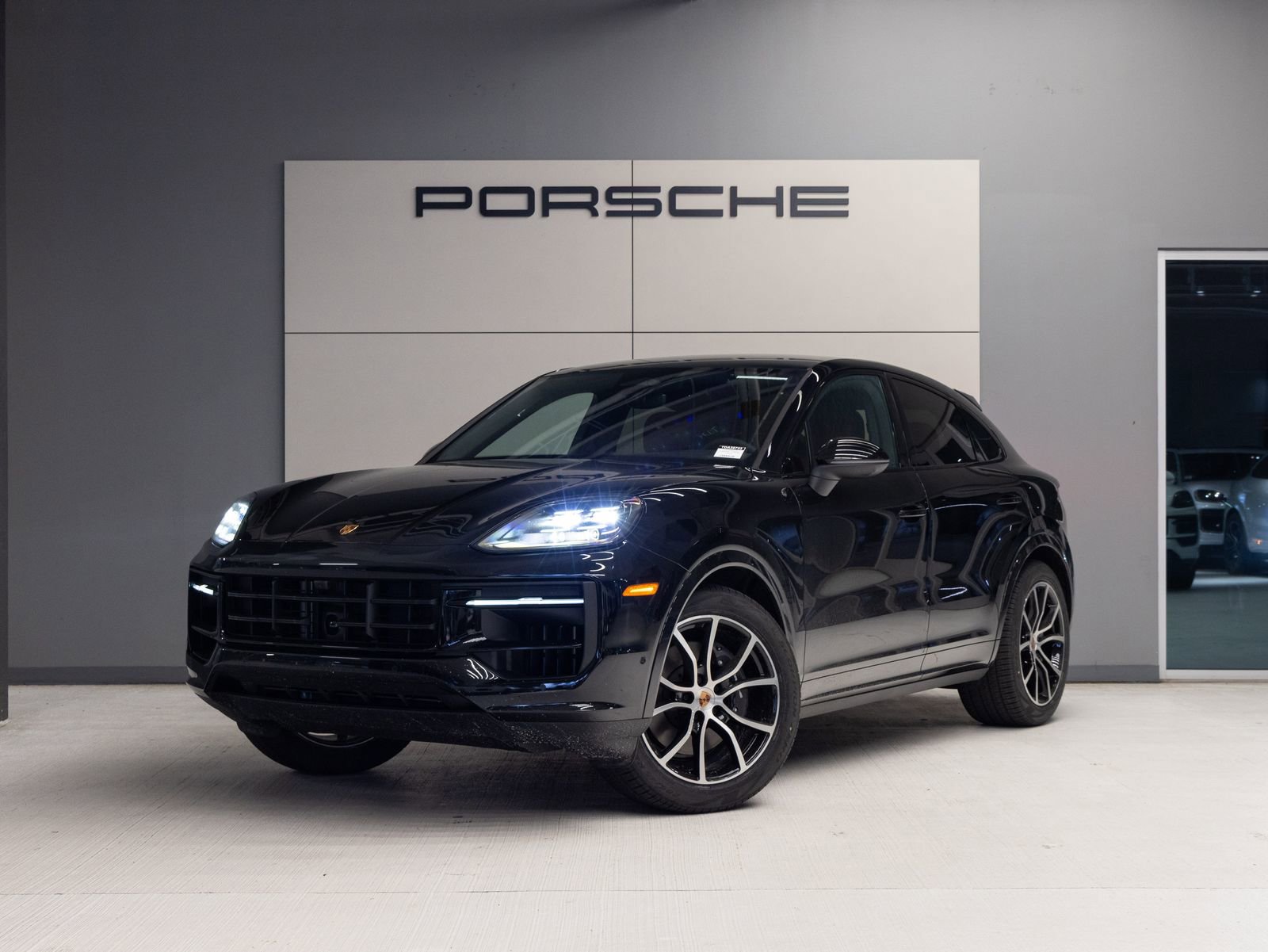 New 2026 Porsche Cayenne Coupe AWD/4WD image 1