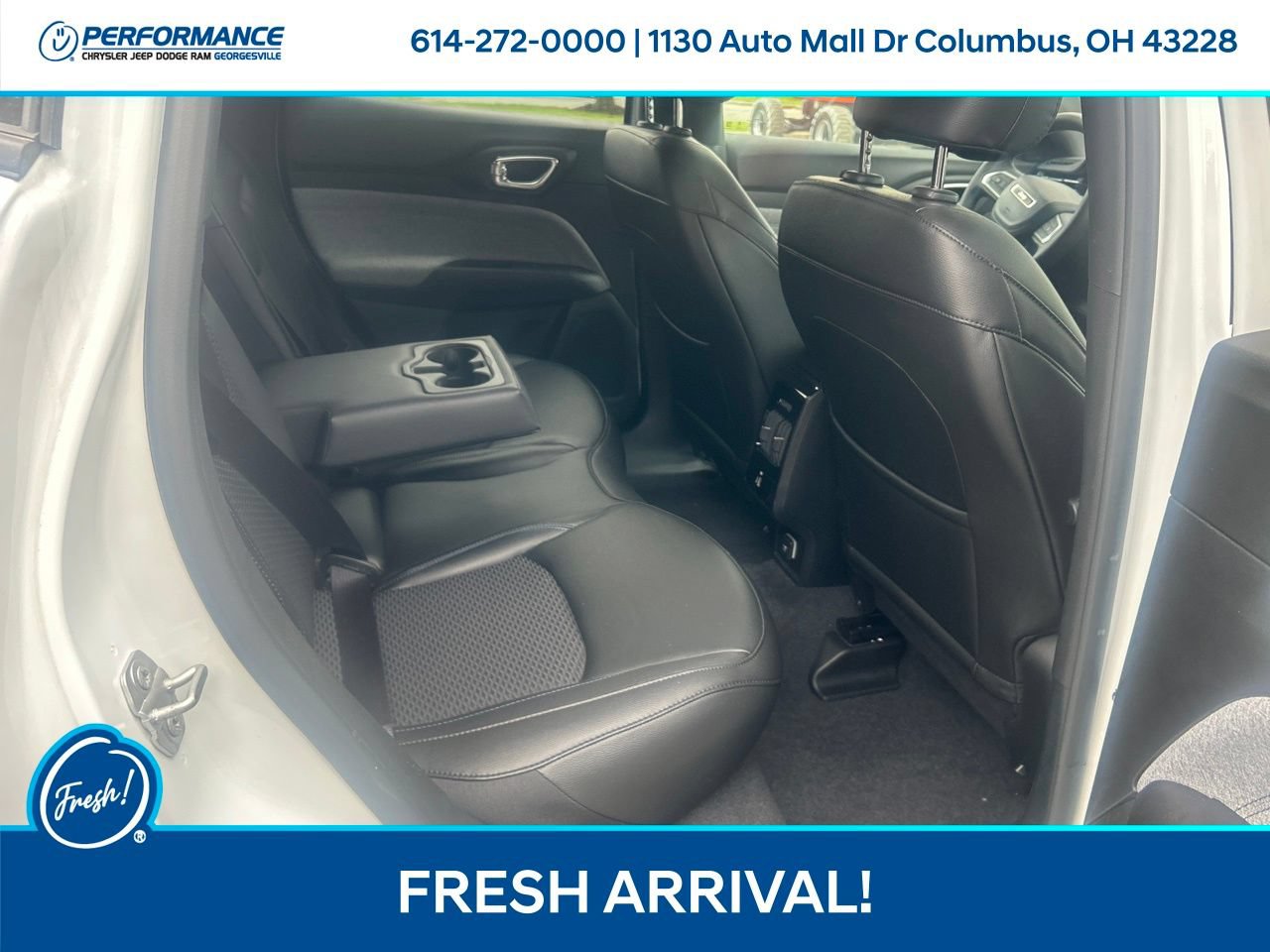Used 2024 Jeep Compass Latitude w/ Convenience Group AWD/4WD image 15
