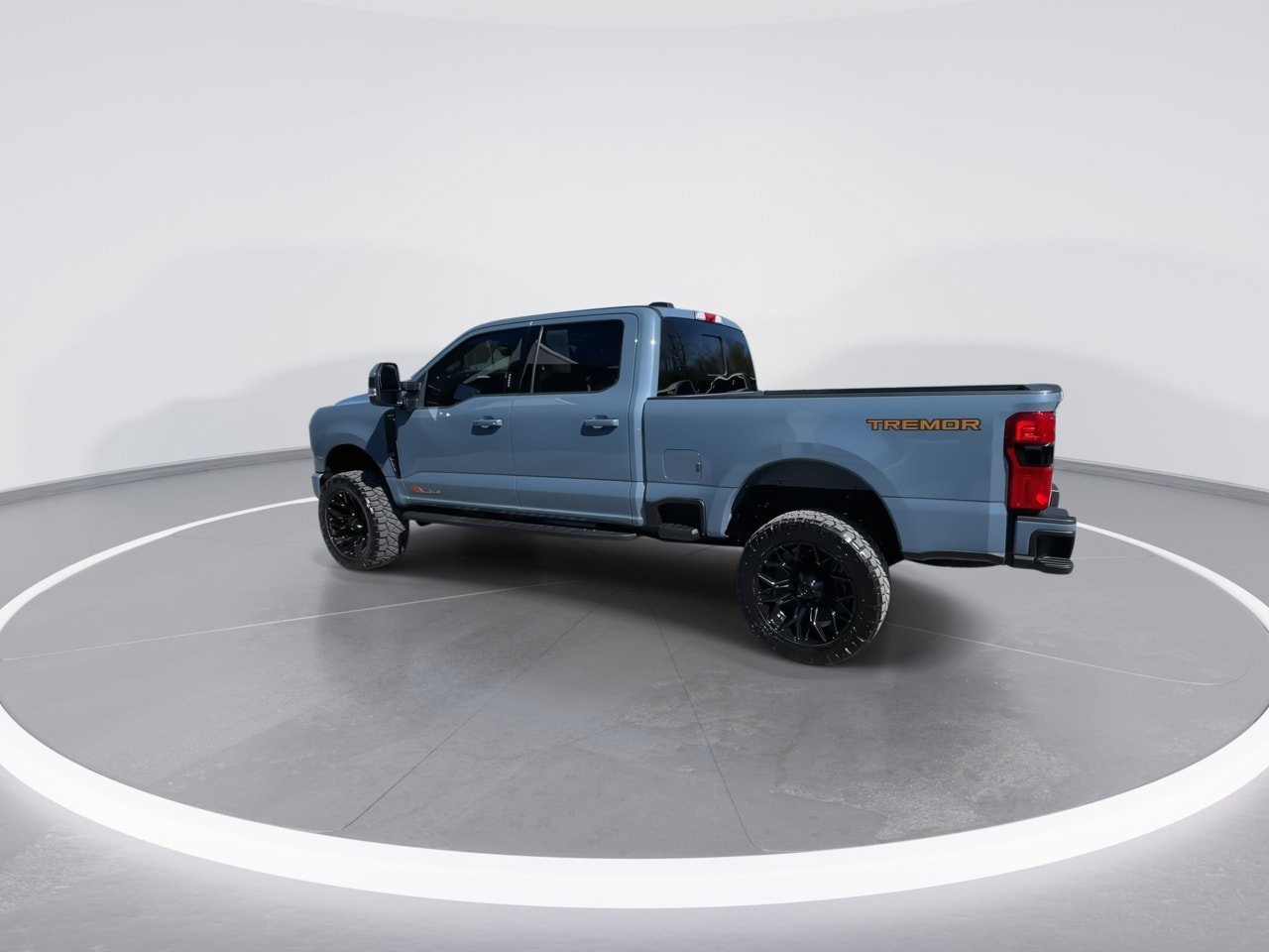 Used 2023 Ford F250 Lariat w/ Lariat Ultimate Package AWD/4WD image 12