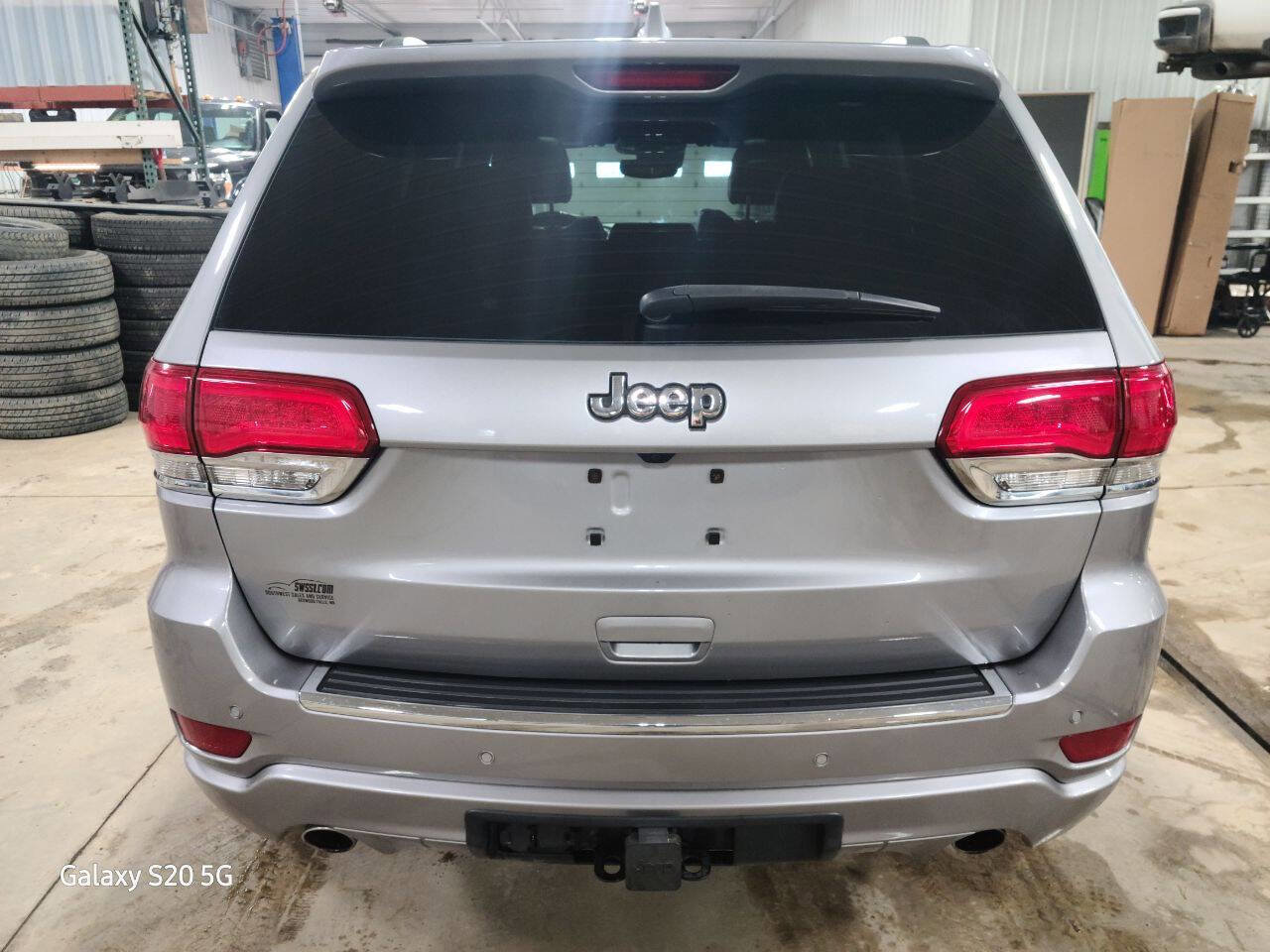 Used 2018 Jeep Grand Cherokee Overland image 8