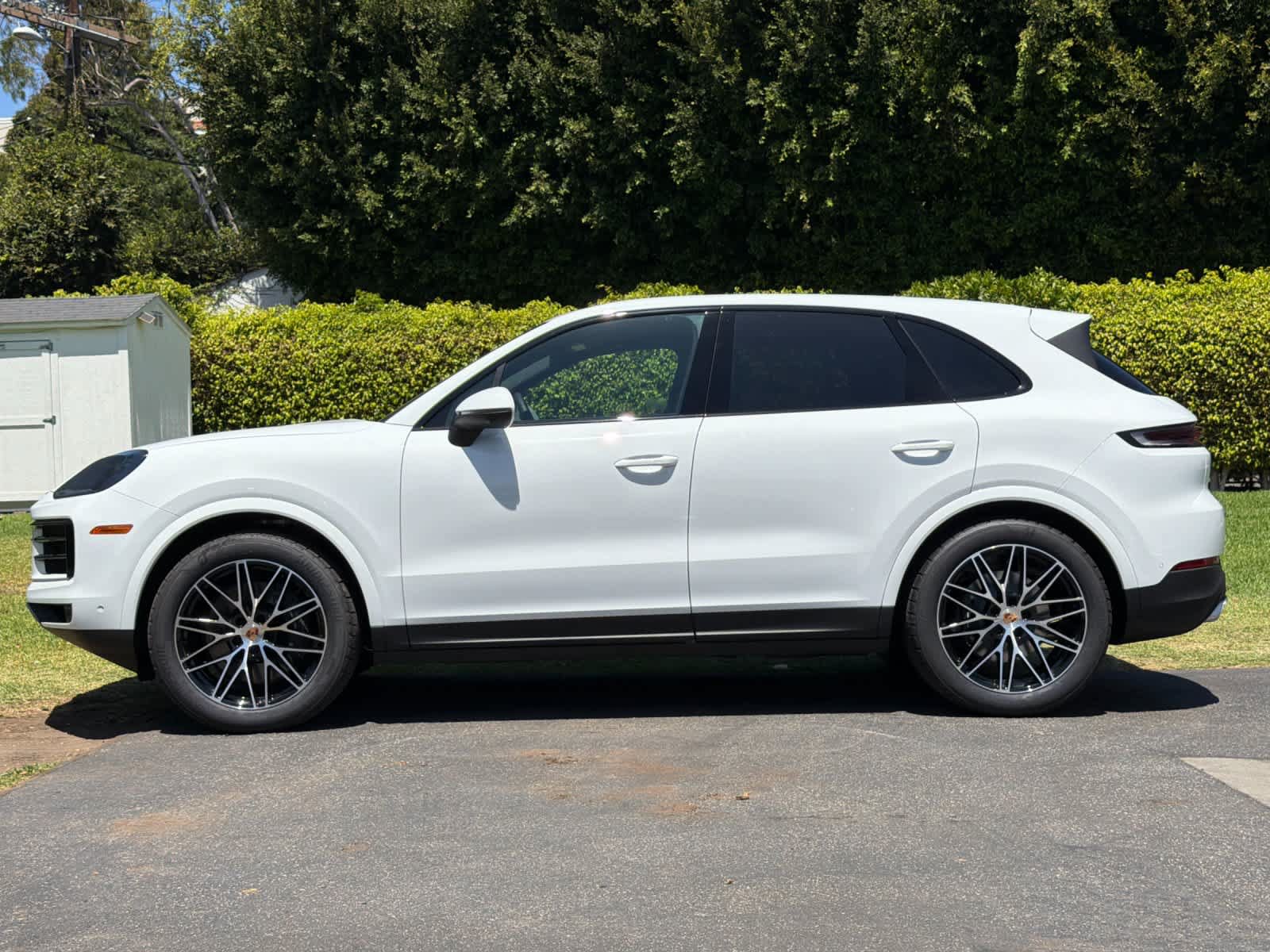 New 2026 Porsche Cayenne AWD/4WD image 2