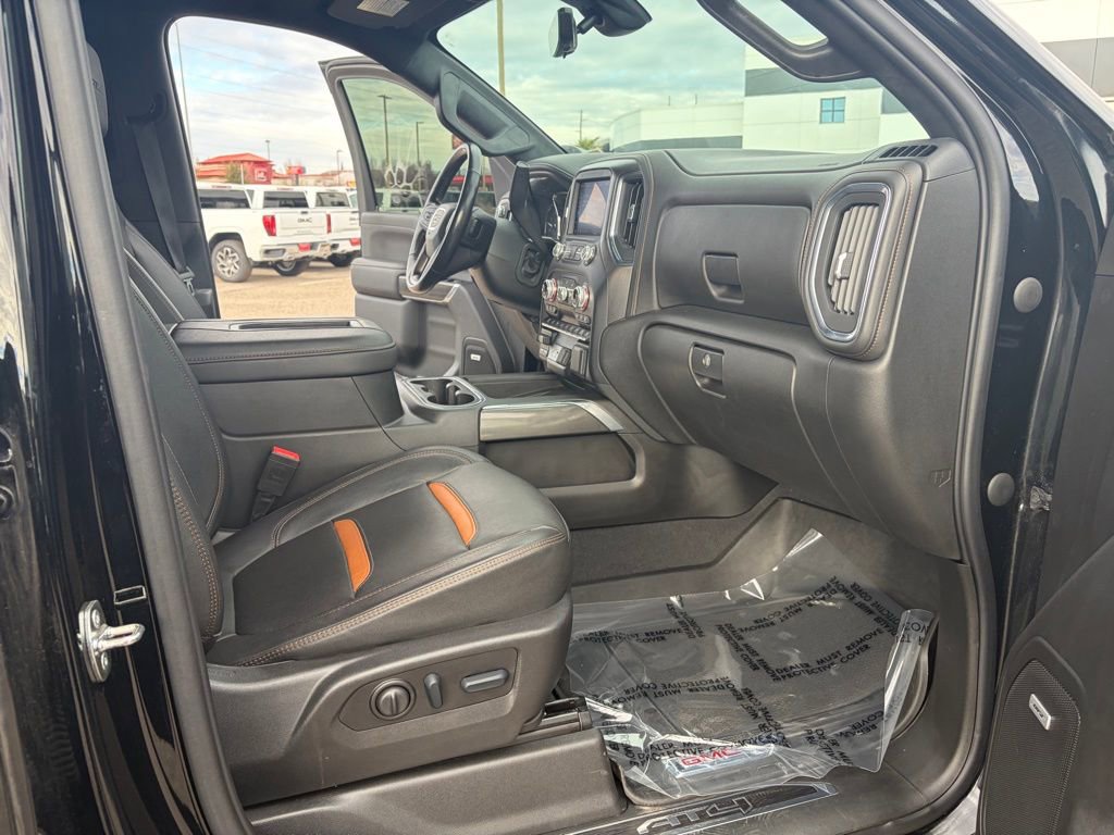 Used 2022 GMC Sierra 2500 AT4 w/ AT4 Premium Plus Package image 18