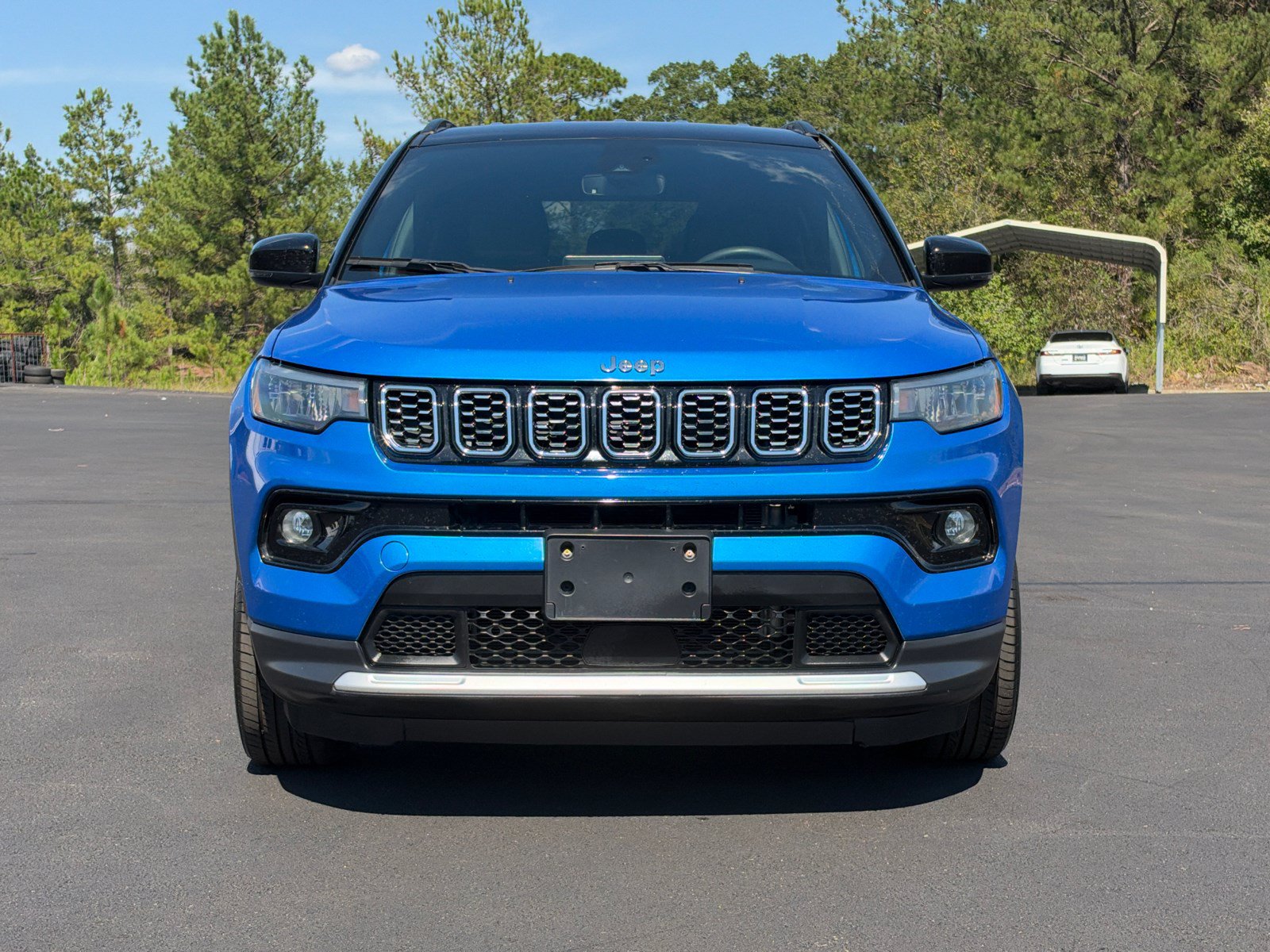 Used 2024 Jeep Compass Limited AWD/4WD image 2